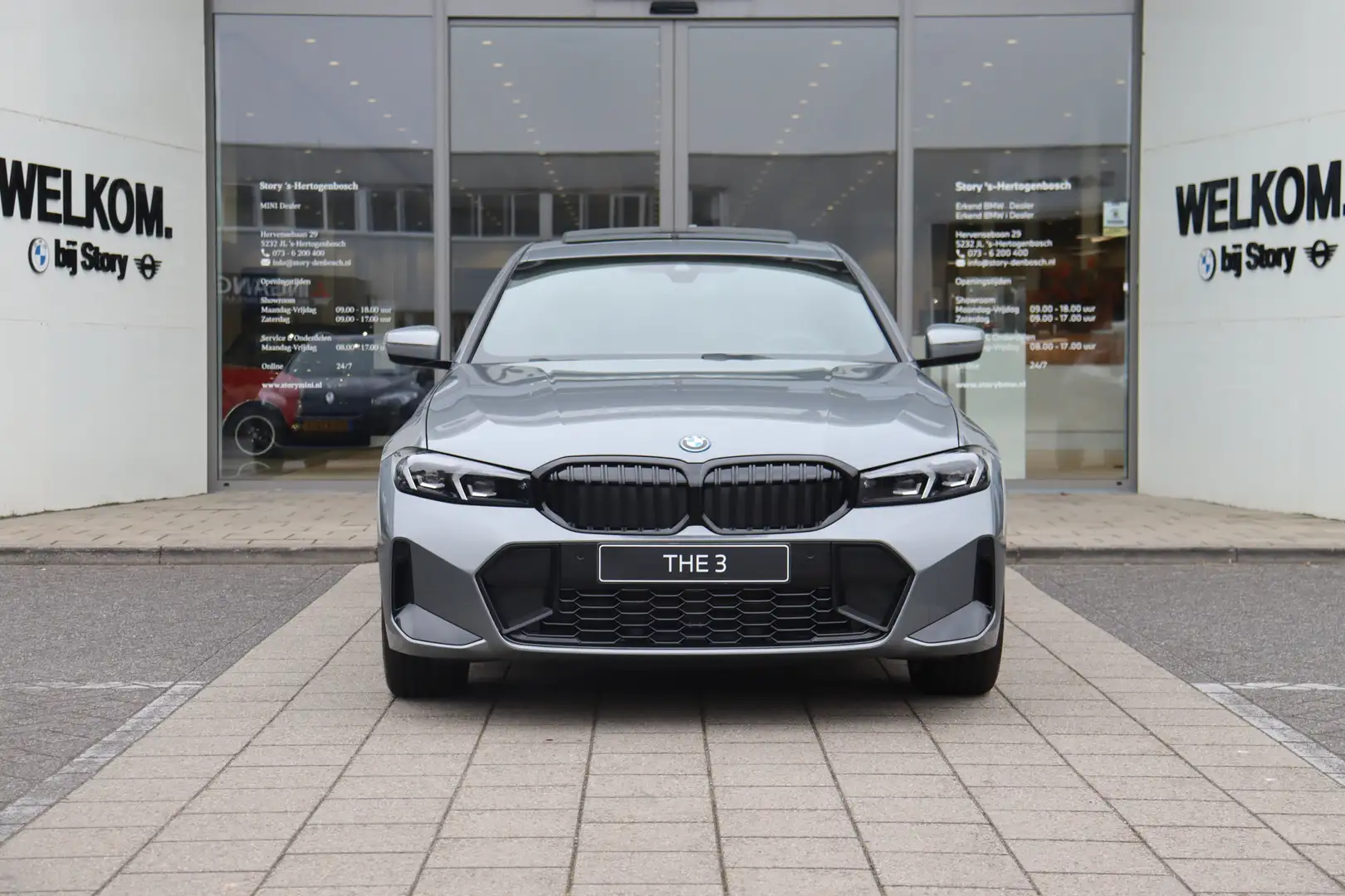 BMW 330 3 Serie 330e M Sport Automaat / Schuif-kanteldak / Grijs - 2