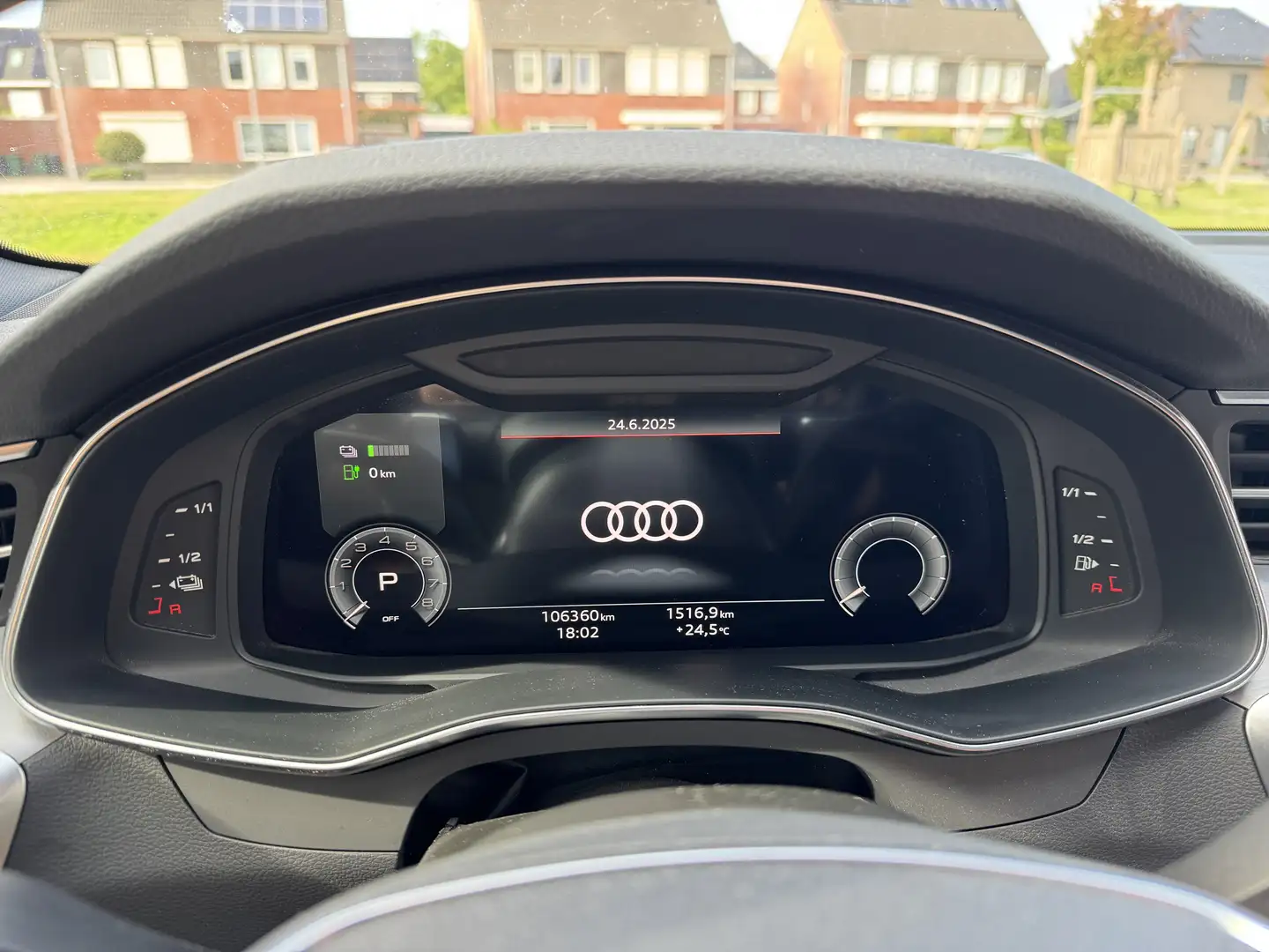 Audi A6 C8 Comp VOL! 360, Pano, HUD, Memory, SoClo, ambi Grijs - 1