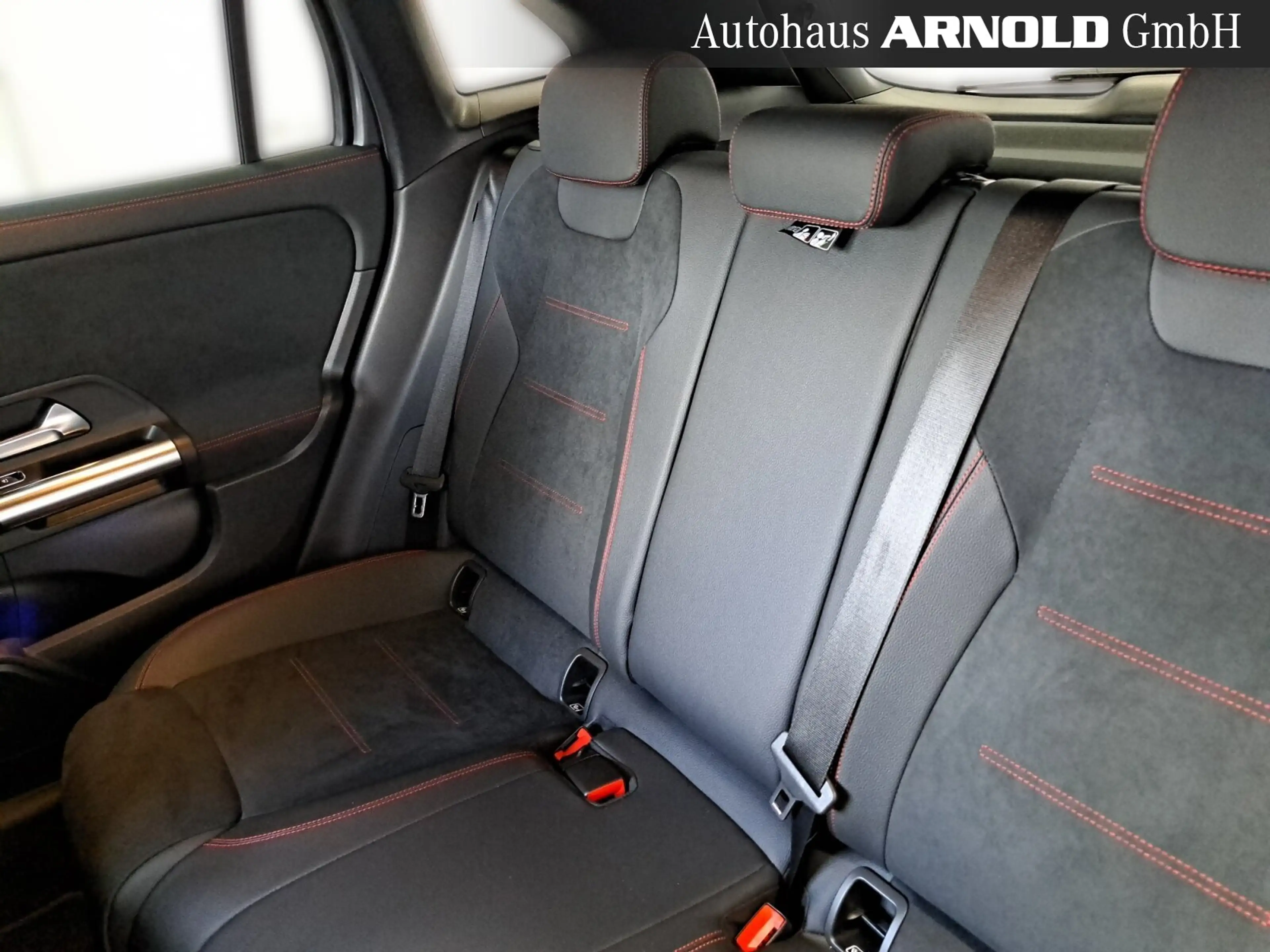 Mercedes-Benz GLA 250 GLA 250 4M AMG-Line 360° DISTRONIC el-Klappe LED — photo 14