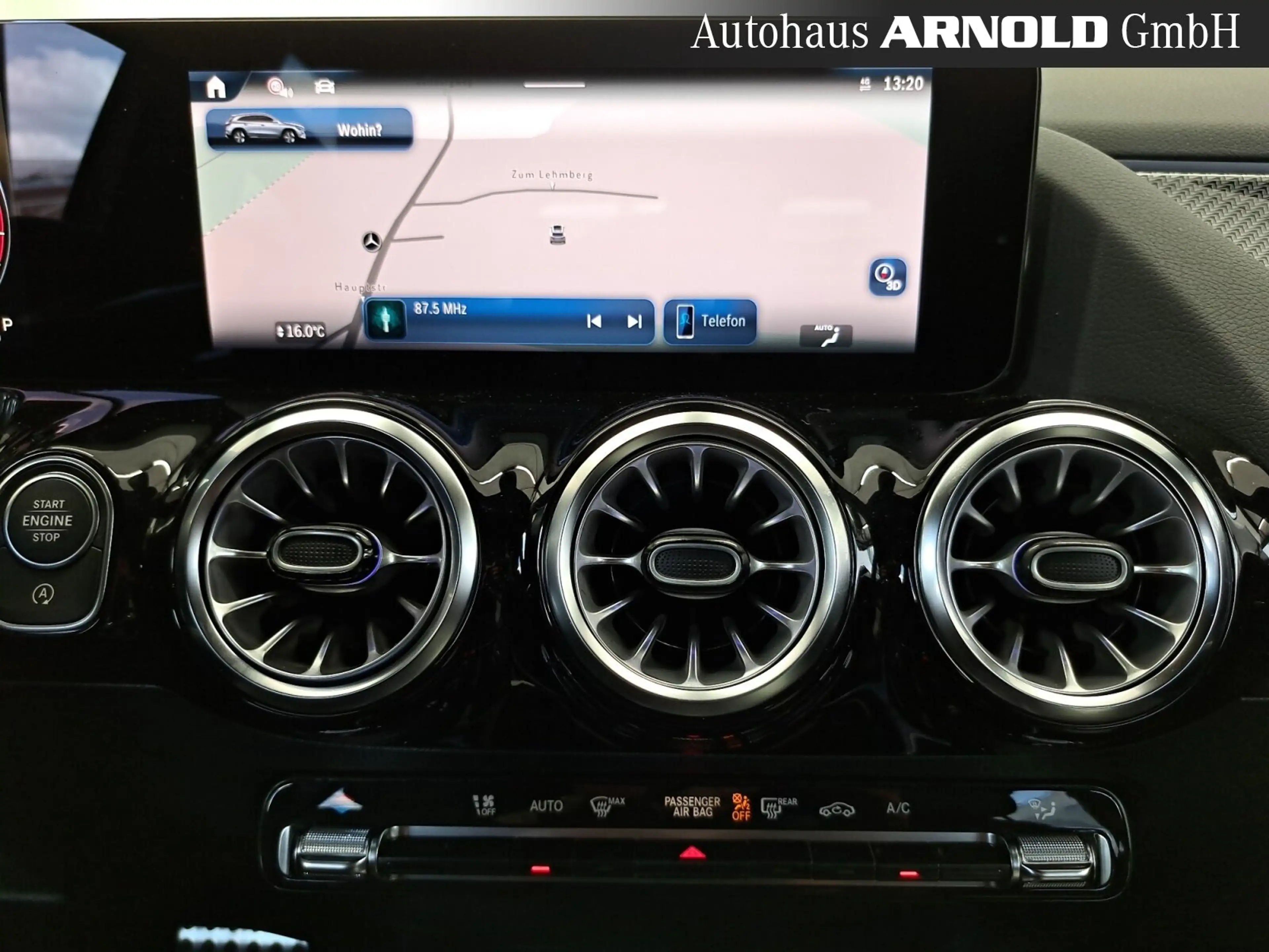 Mercedes-Benz GLA 250 GLA 250 4M AMG-Line 360° DISTRONIC el-Klappe LED — photo 10