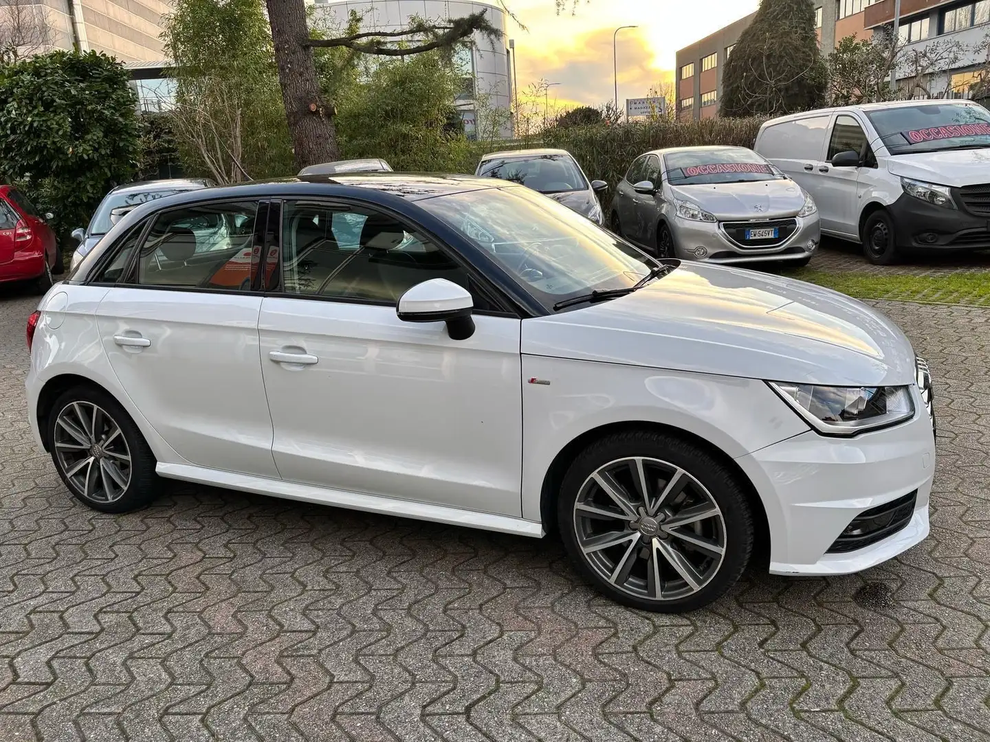 Audi A1 Sportback 1.4 tfsi 125cv s-tronic S-line - 1