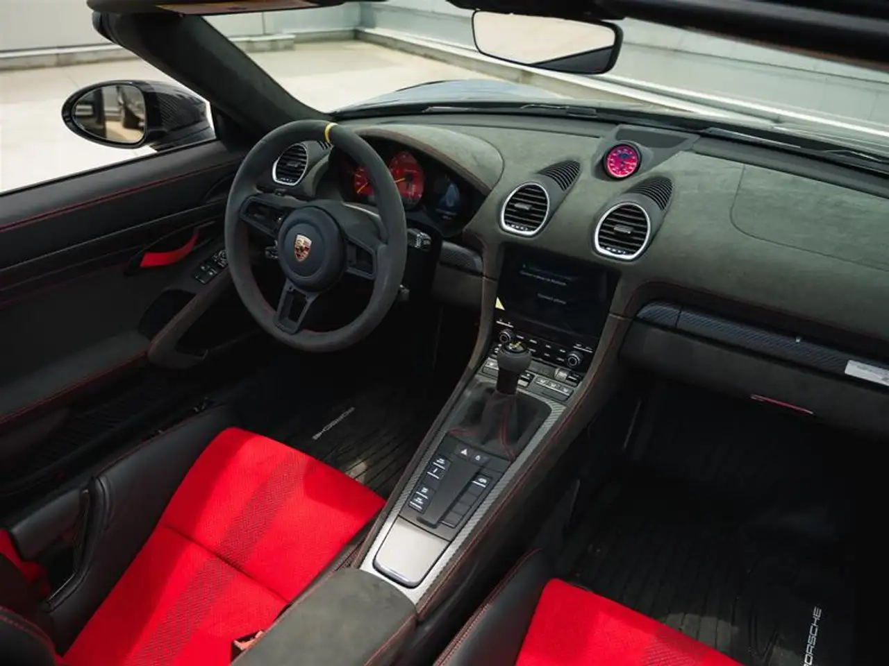 Porsche 718 Spyder photo Porsche 718 Spyder