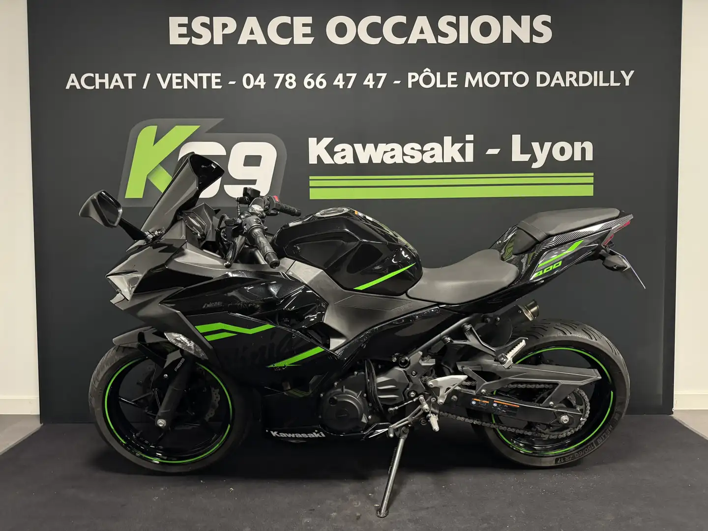 Kawasaki Ninja 400 Schwarz - 2