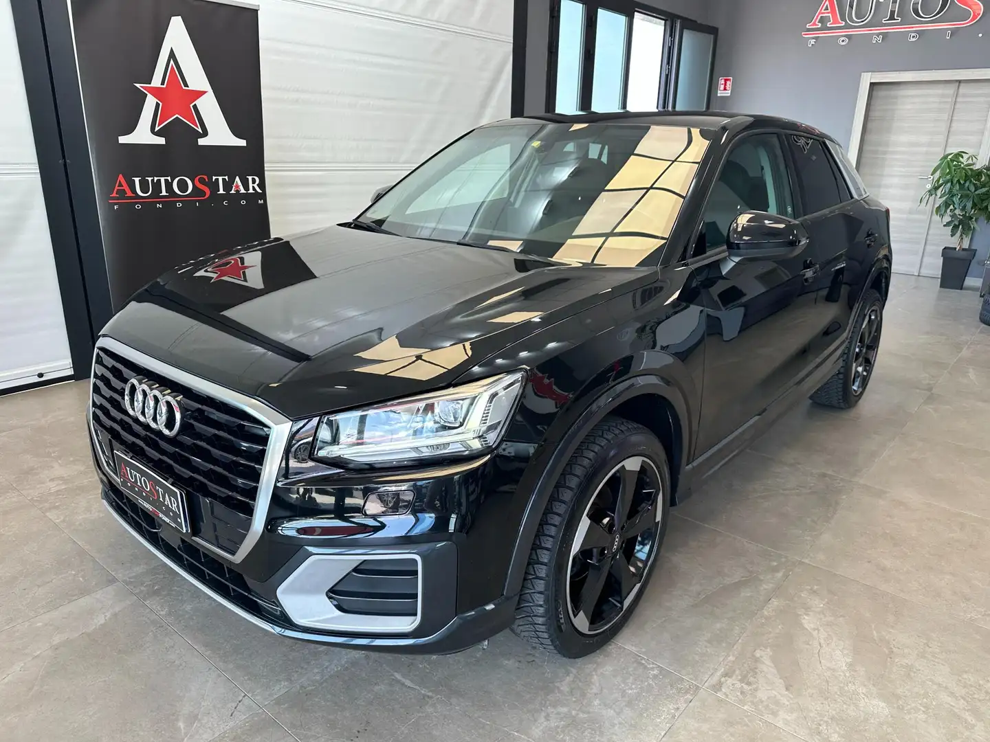 Audi Q2 30 1.6 tdi s-tronic Zwart - 1