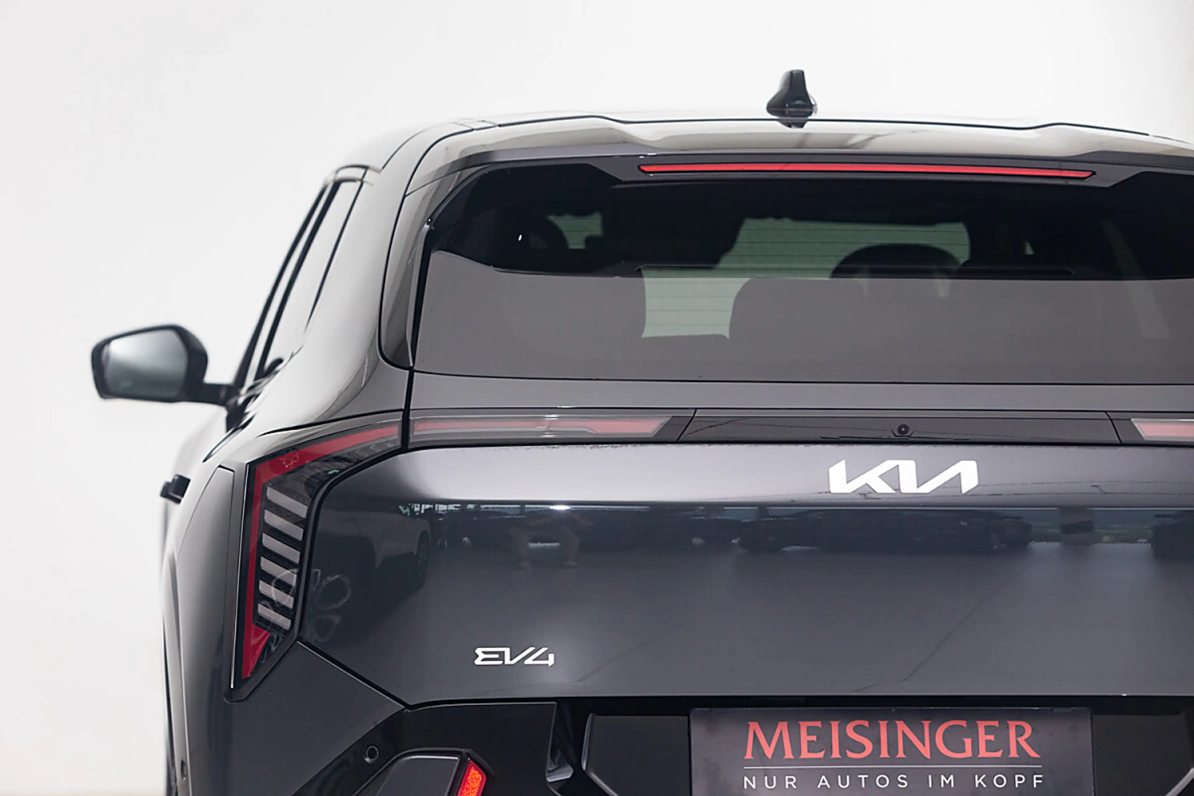 Kia EV4 HB FWD 81,4kWh GT-Line — photo 3