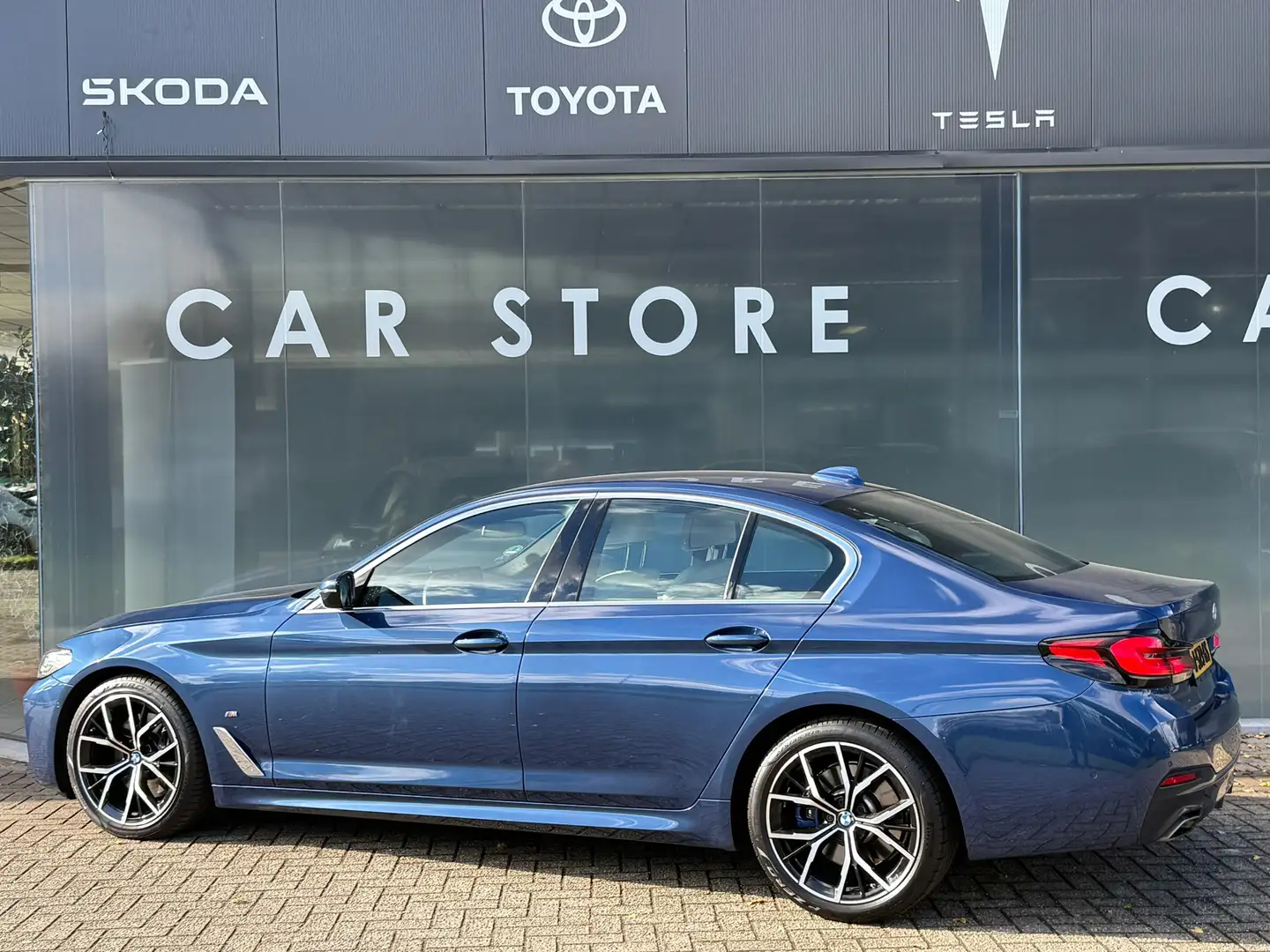 BMW 530 5-serie 530i M-Sport Laser|Memory|Adap Cruise|Harm Bleu - 2