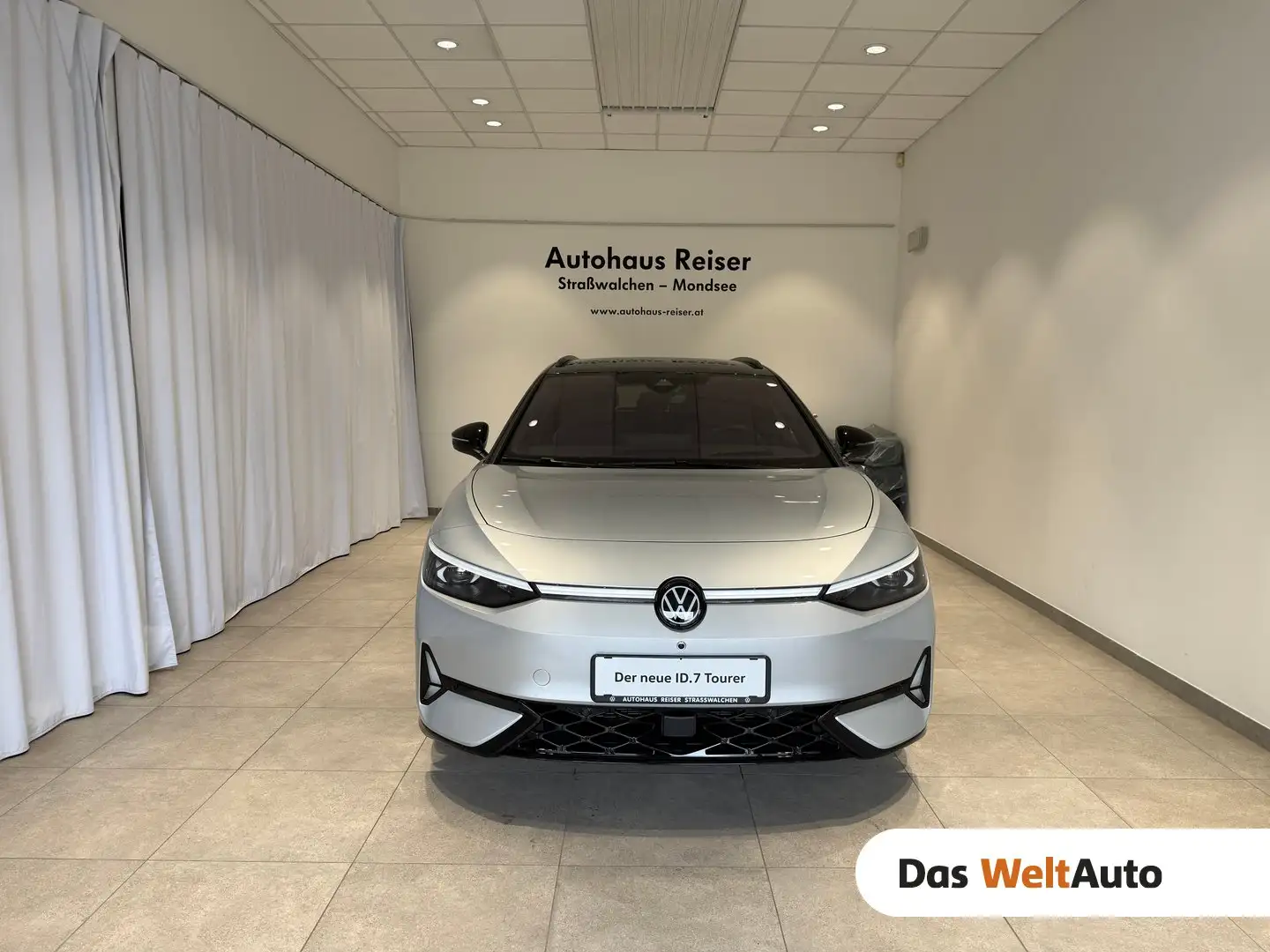 Volkswagen ID.7 Tourer GTX 4MOTION 250 kW Business Silber - 1