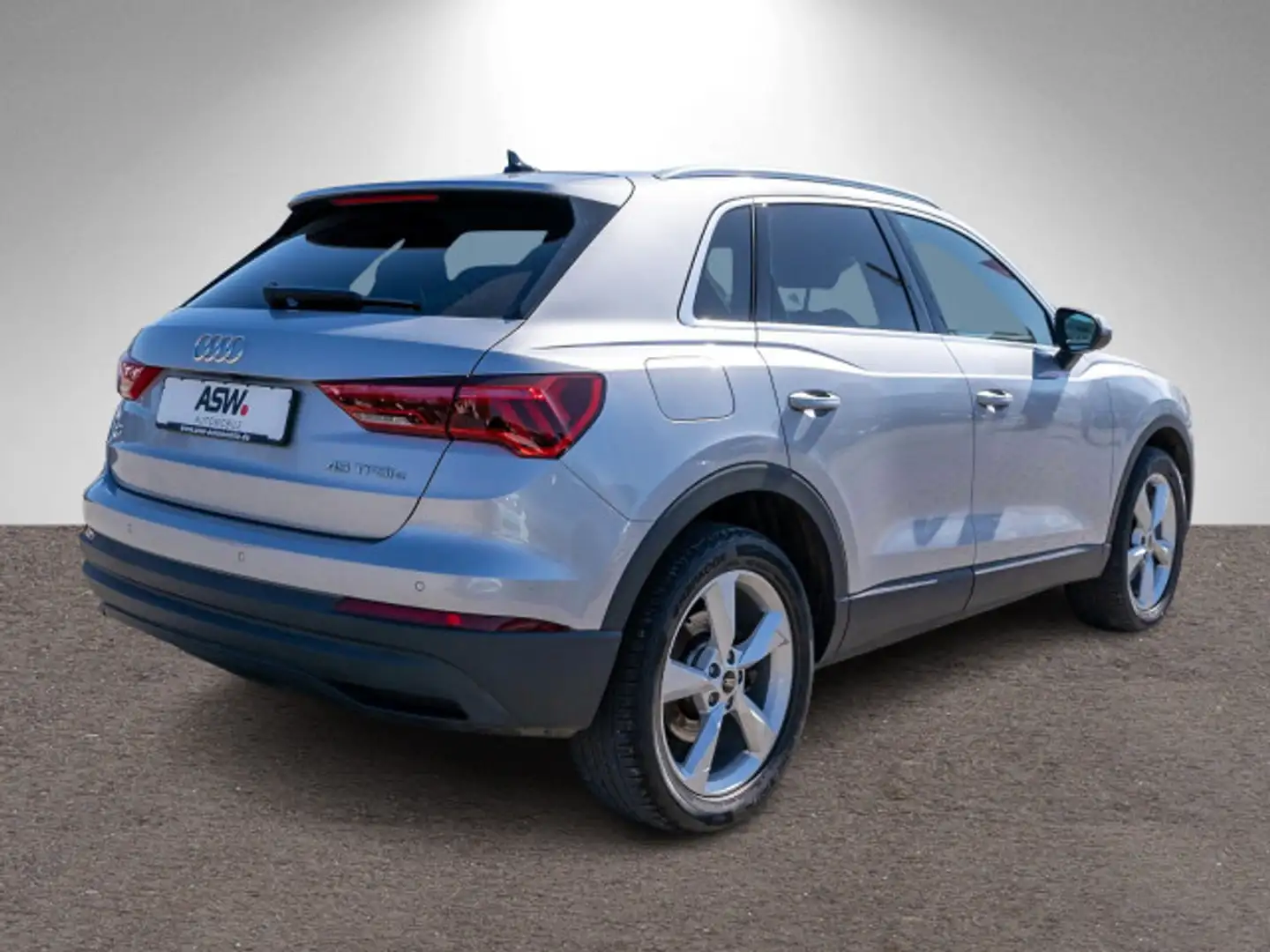Audi Q3 S line 45TFSI e Stronic LED Navi RFK ACC SHZ Argent - 2