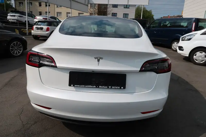 Annonce voiture d'occasion Tesla Model 3 - CARADIZE
