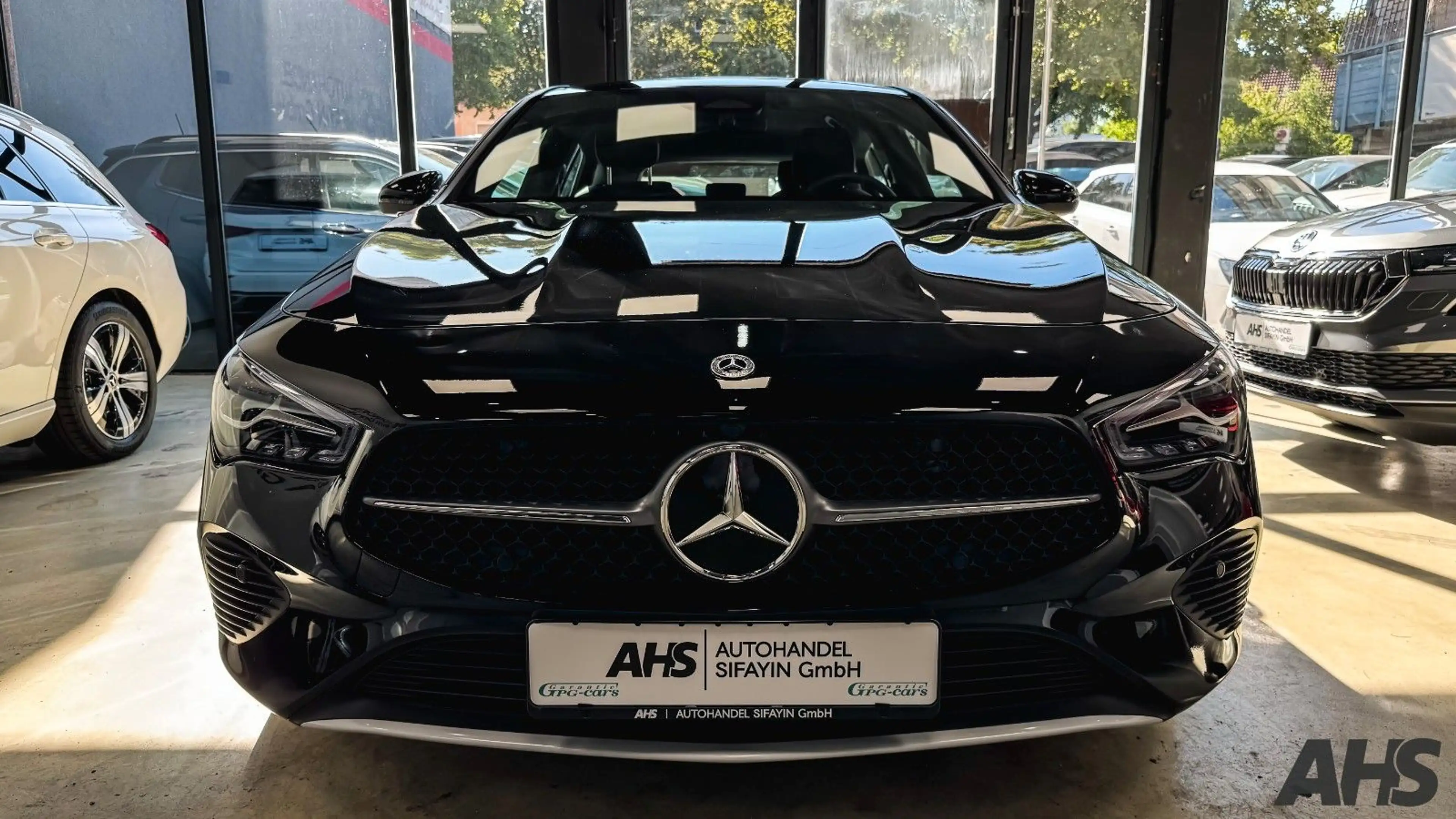 Mercedes-Benz CLA 200 | LED | Kamera | MBUX — photo 2