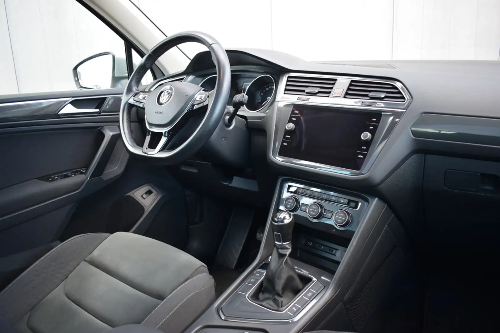Volkswagen Tiguan 1.4 TSi Comfortline Business LED | Panoramadak | D Gris - 2