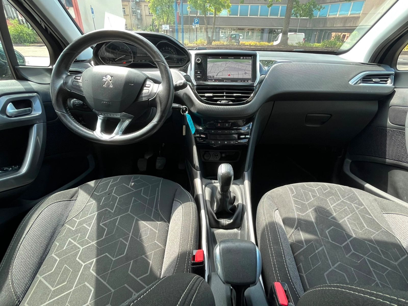 Peugeot 2008 Style Navi — photo 9