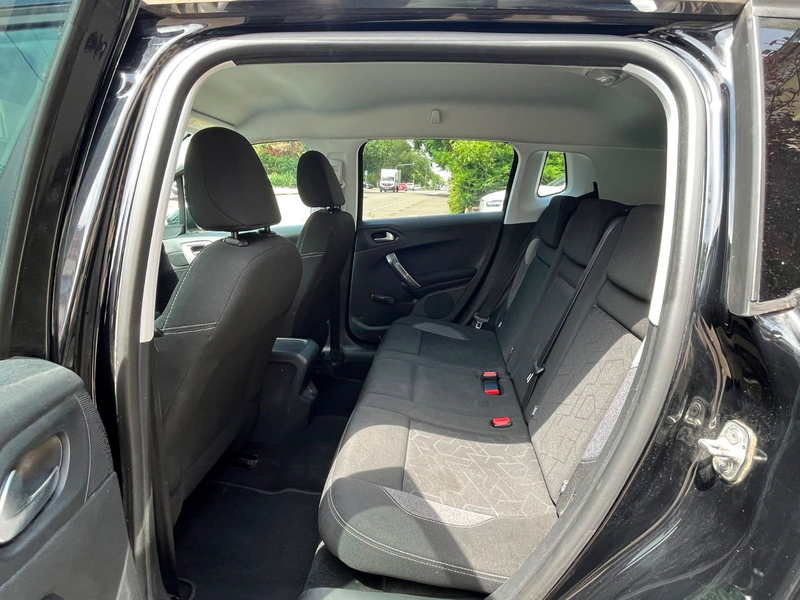 Peugeot 2008 Style Navi — photo 13