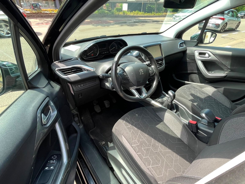 Peugeot 2008 Style Navi — photo 10