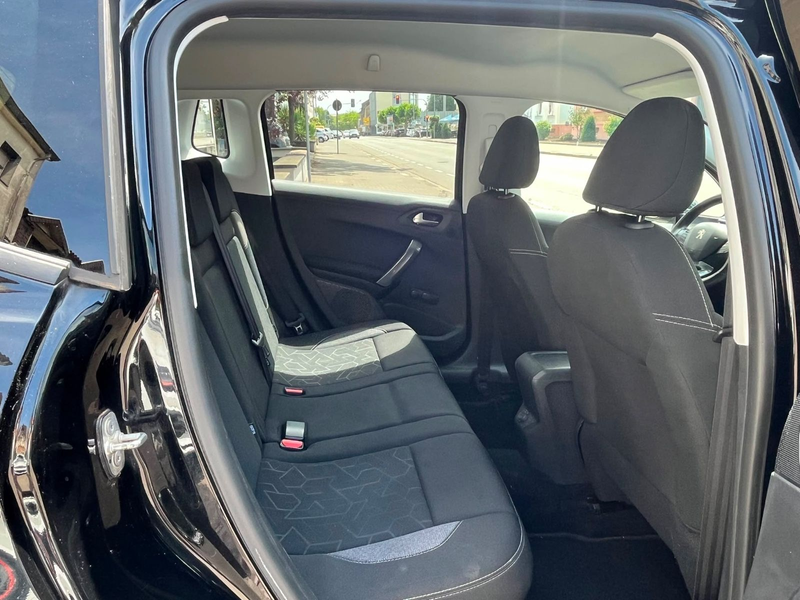 Peugeot 2008 Style Navi — photo 14