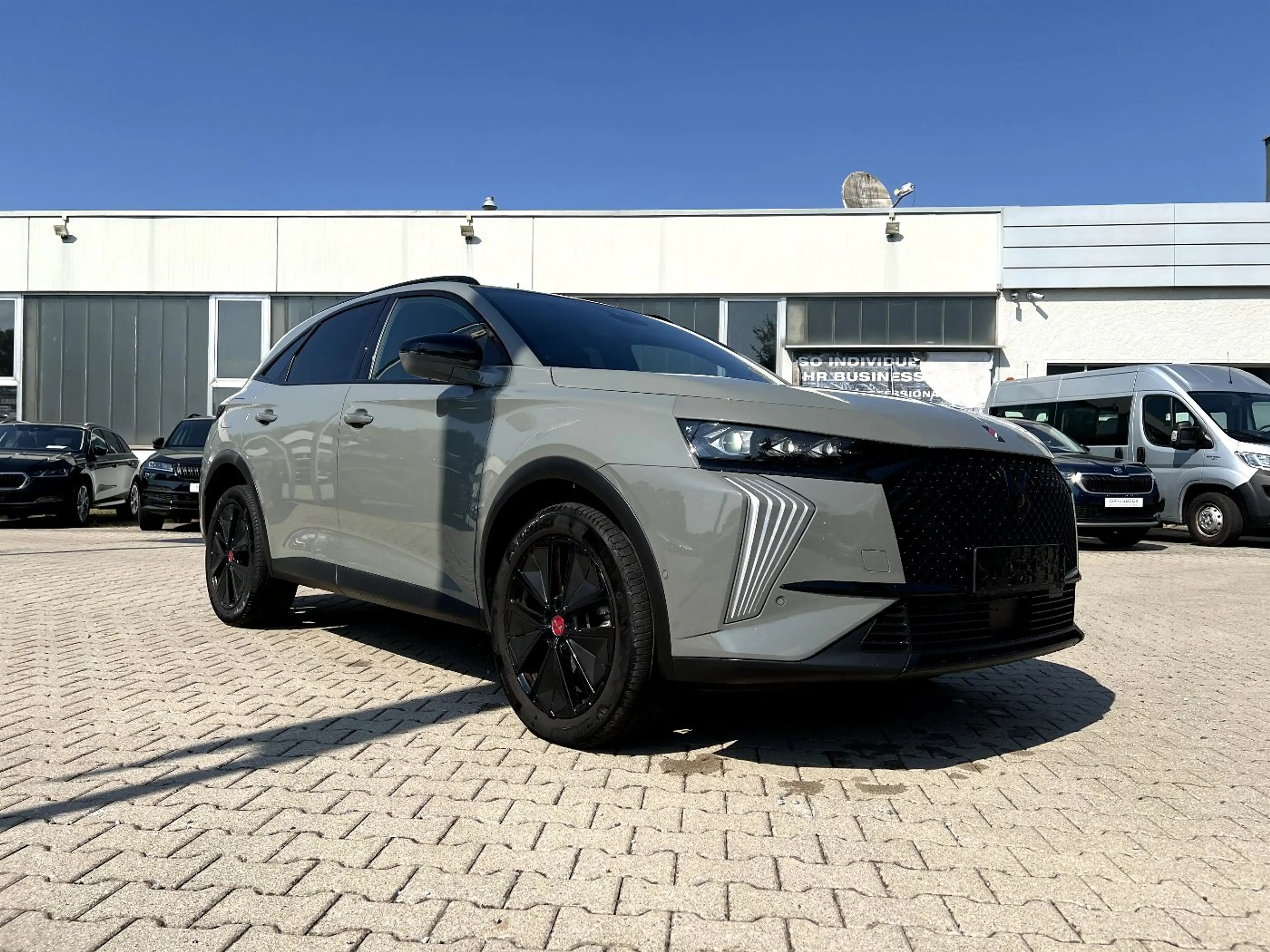 DS Automobiles DS 7 DS7 1.5 BlueHDi 130 S&S Performance Line + *LED — photo 6