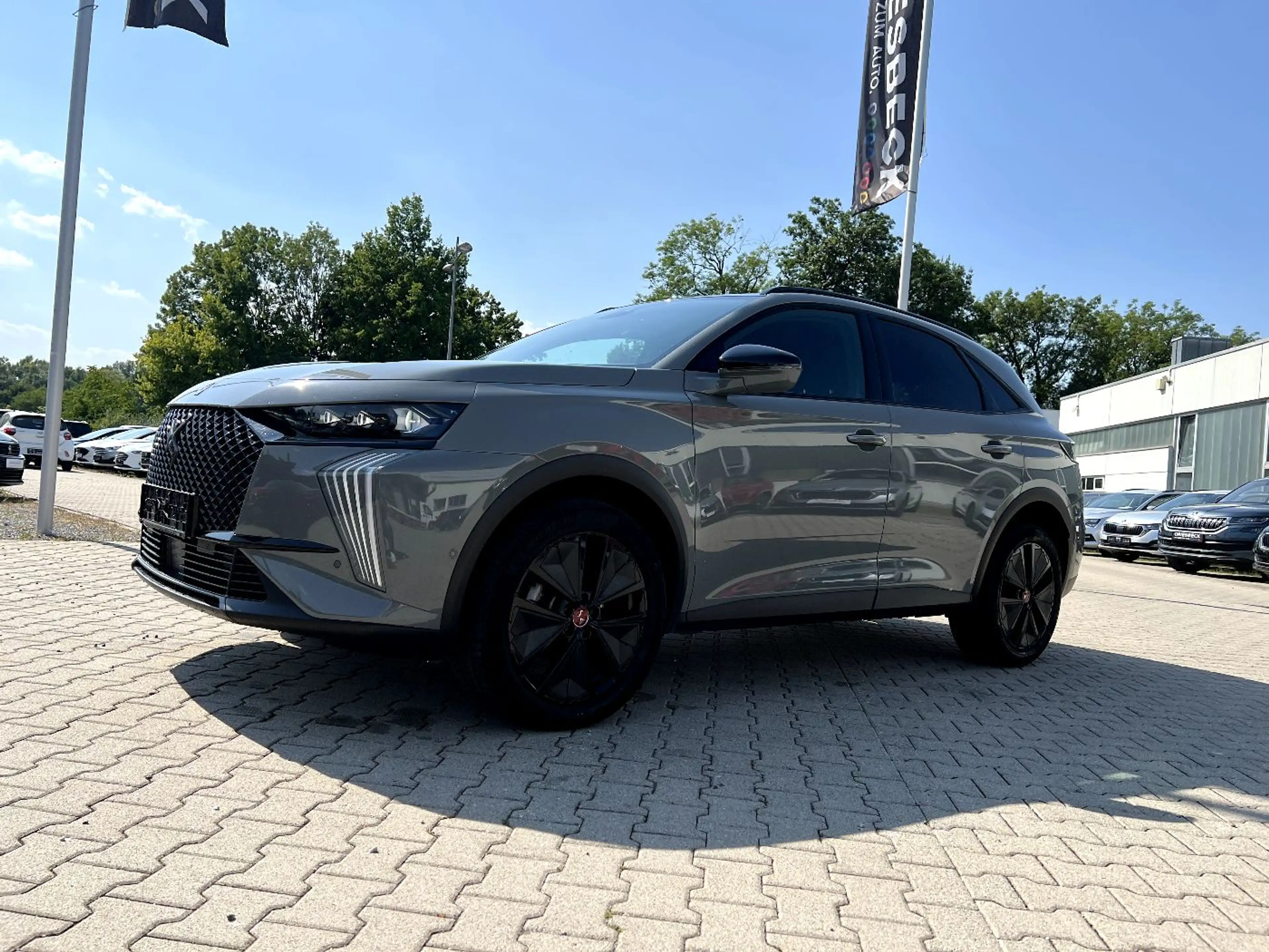 DS Automobiles DS 7 DS7 1.5 BlueHDi 130 S&S Performance Line + *LED