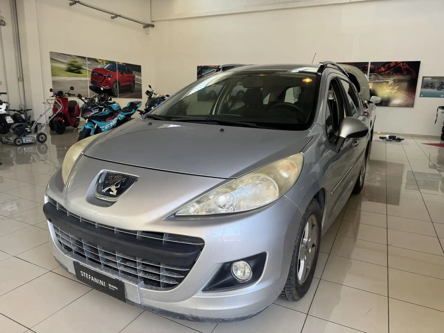 Peugeot 207 1.4 8V 75CV SW Active Pack Grigio - 1