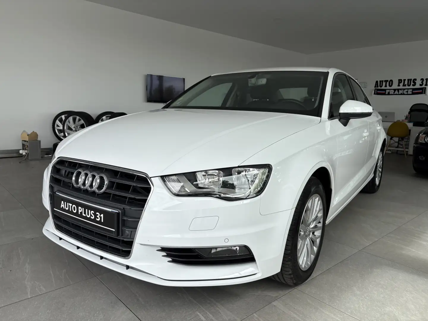 Audi A3 2.0 TDI 150 Ambiente - 1
