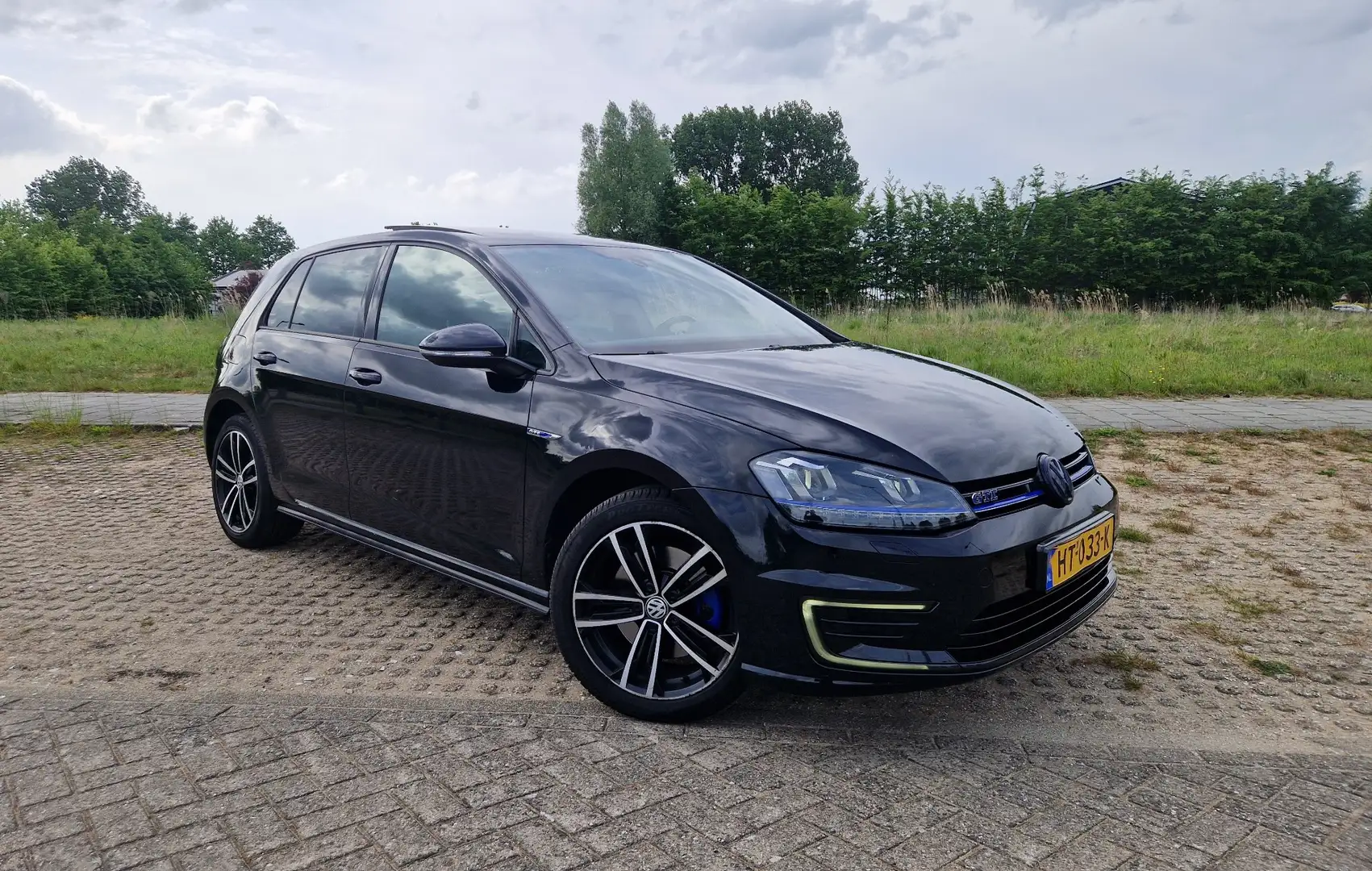 Volkswagen Golf GTE 1.4 TSI | Panoramadak | Carplay | Leder | NAP | Negru - 1