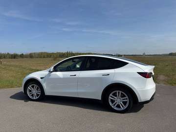 Model Y Long Range Dual Motor AWD