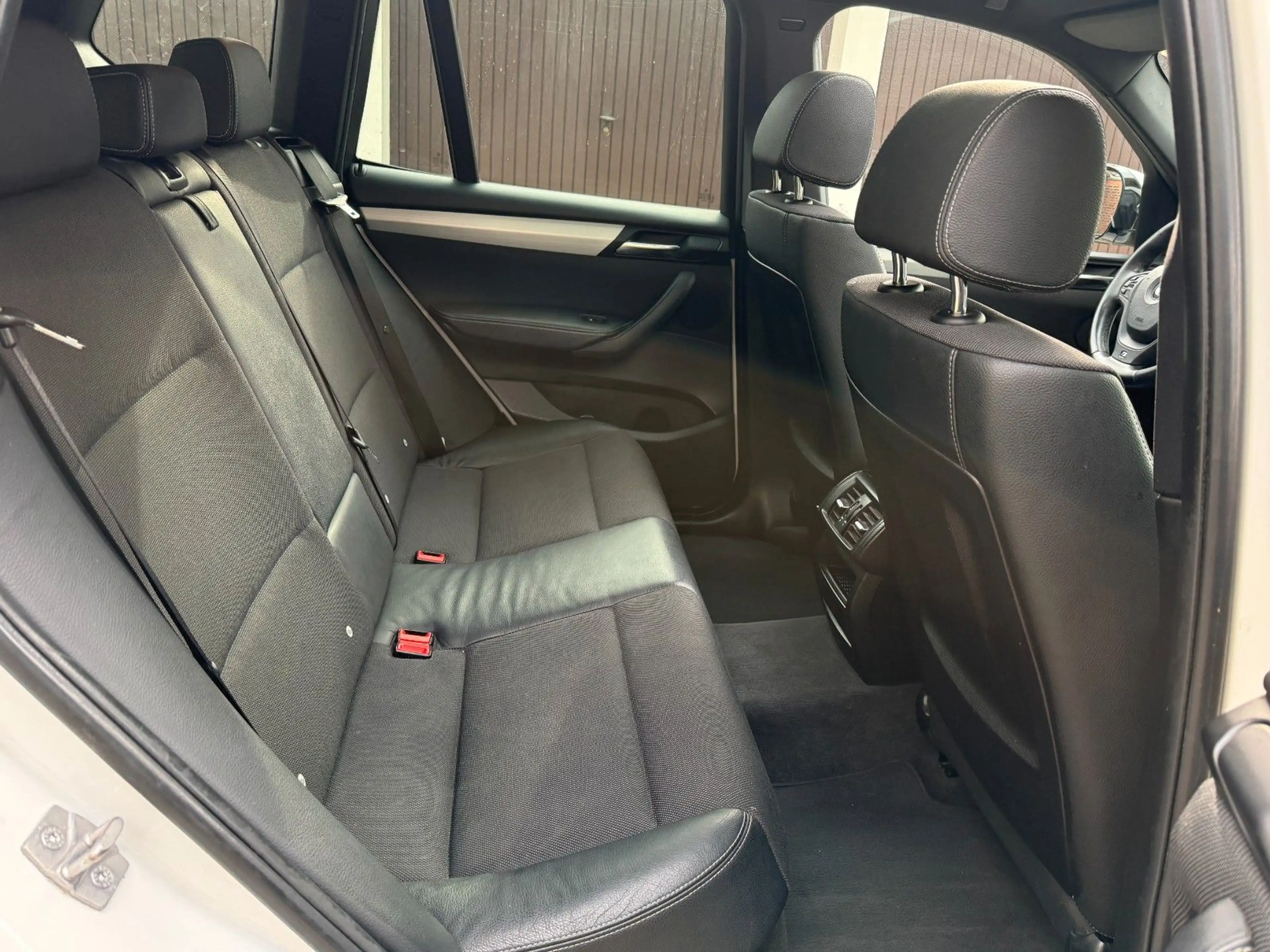 BMW X3 xDrive 20d"M Sport"/Pano/Leder/Navi/Kam./SHZ — photo 14