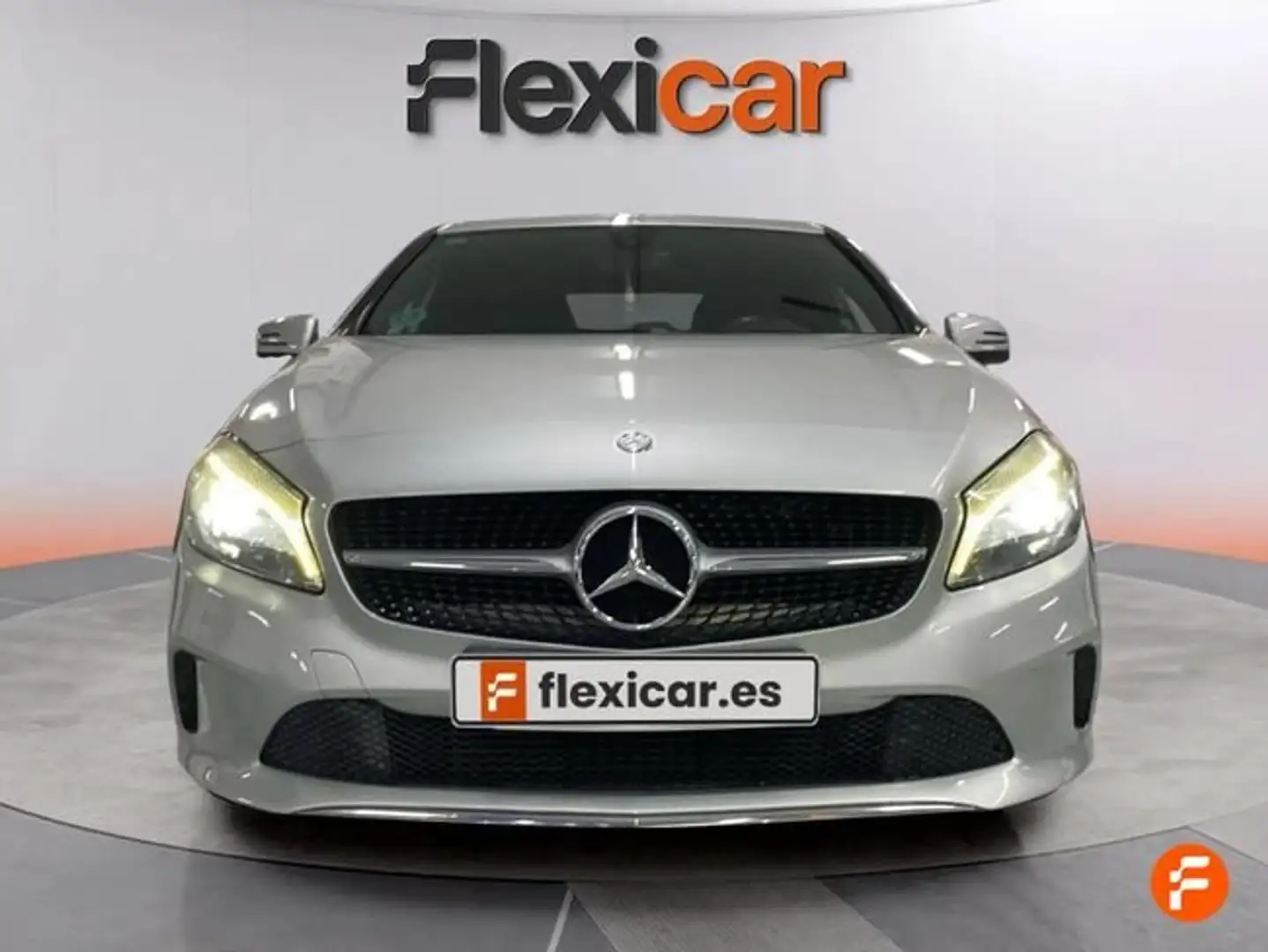 Mercedes-Benz A 200 200d Gris - 2