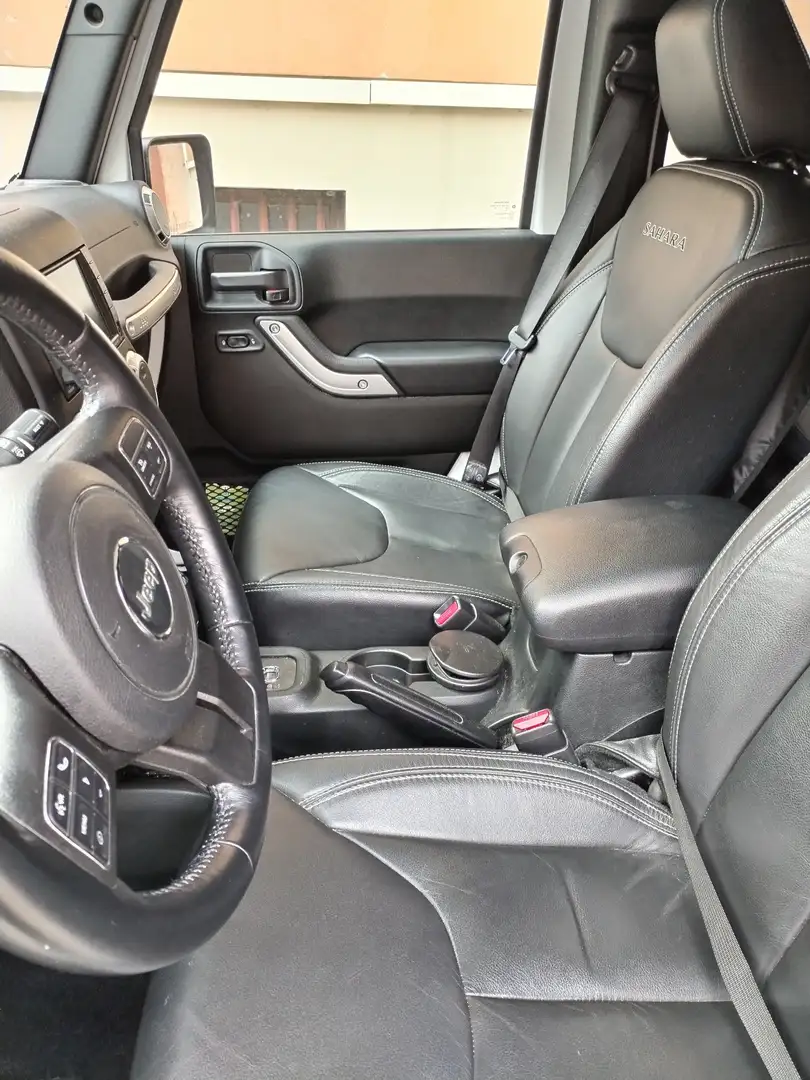 Jeep Wrangler 2.8 crd Sahara auto E6 - 1