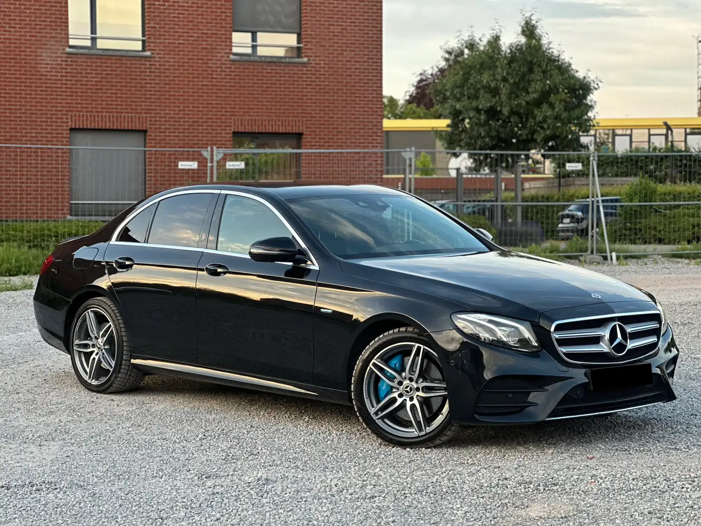 Mercedes-Benz E 350 350e 9G-TRONIC AMG Line - 2