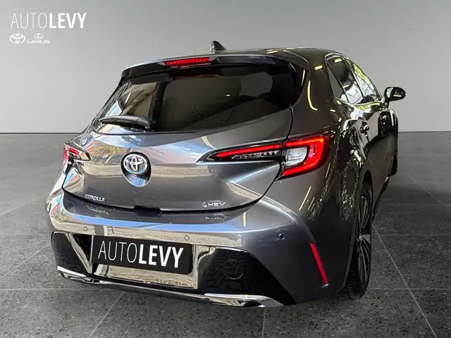 Toyota Corolla view 6