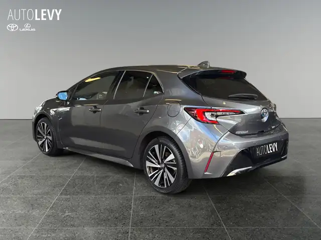 Toyota Corolla view 4
