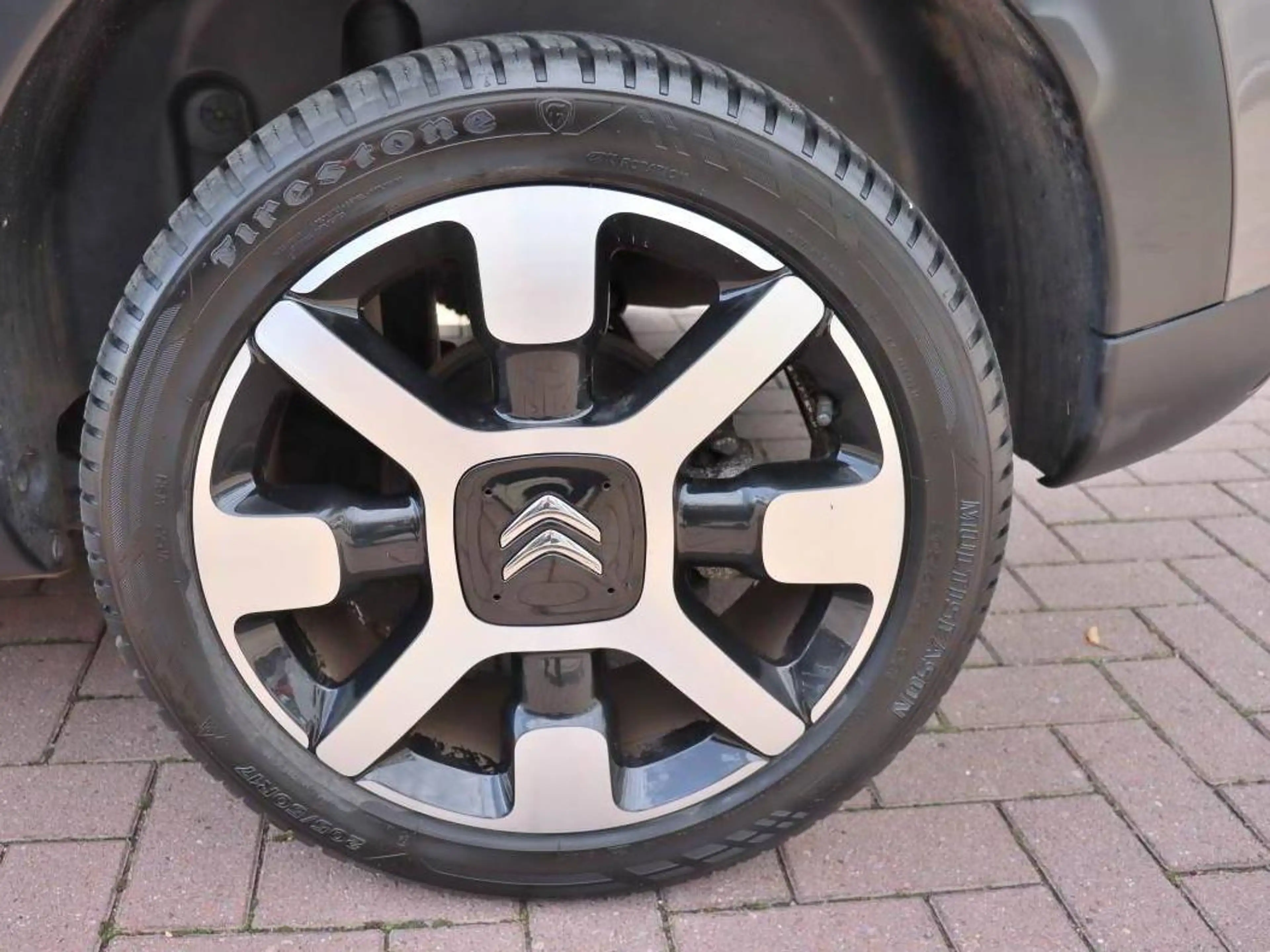 Citroen C4 Cactus Shine — photo 12