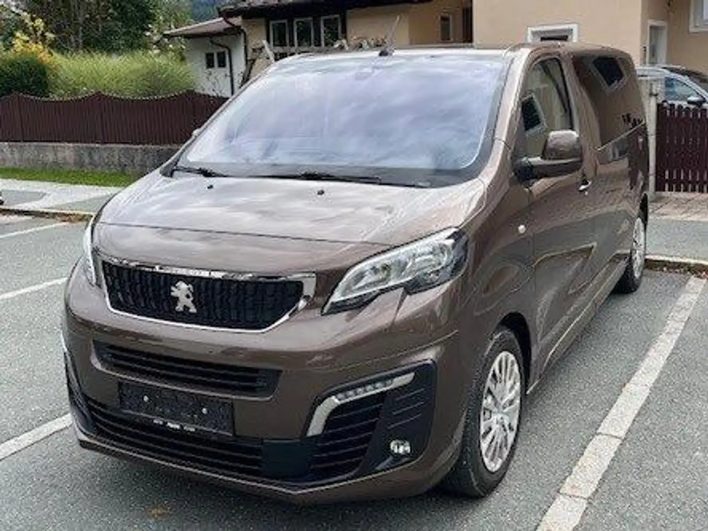 Peugeot Traveller Traveller Active L2 BlueHDI 150 S Braun - 2