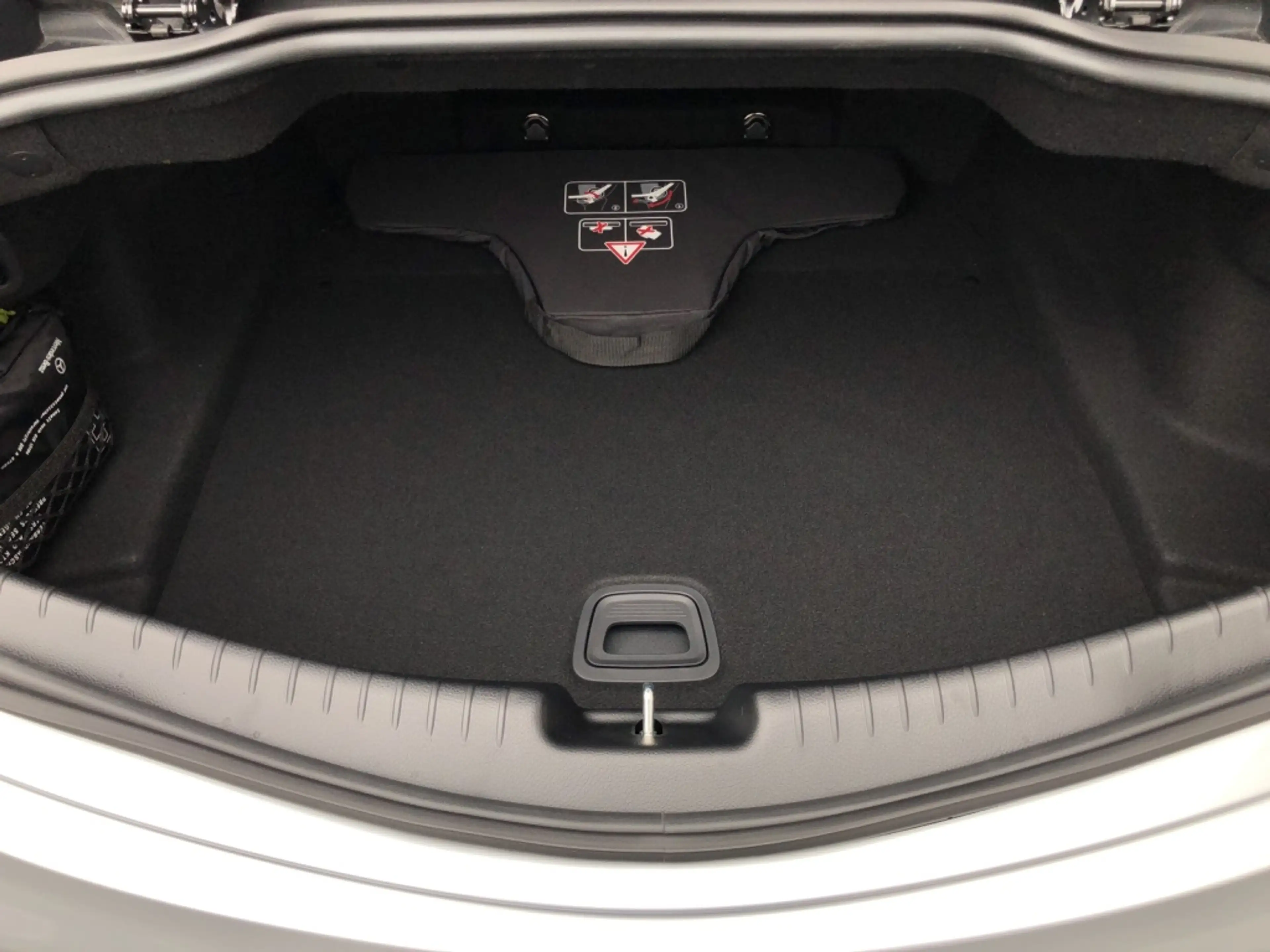 Mercedes-Benz CLE 220 d Cabrio AMG AMG+MBUX+Night+Wide+360+Cam — photo 15