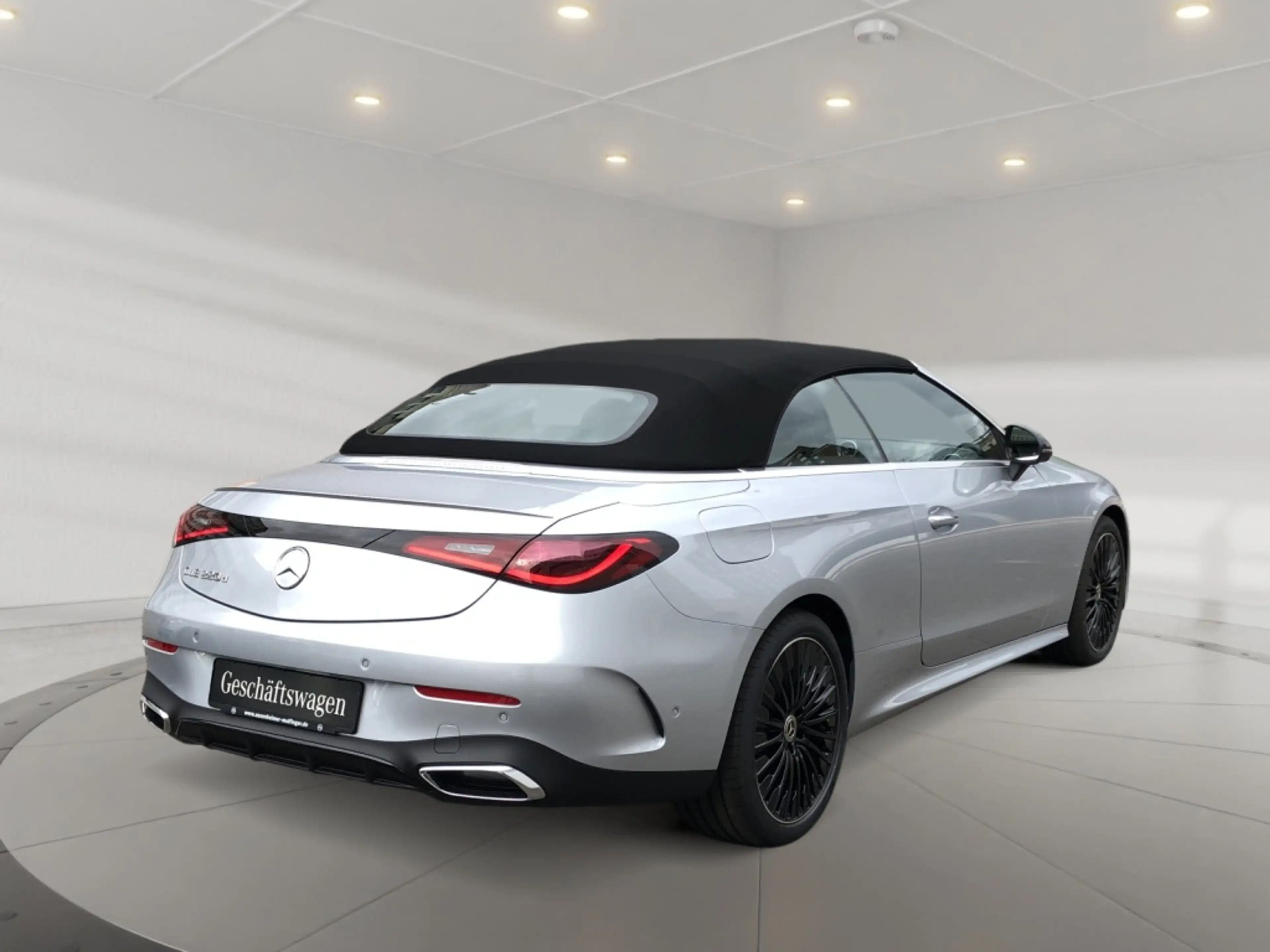Mercedes-Benz CLE 220 d Cabrio AMG AMG+MBUX+Night+Wide+360+Cam — photo 5