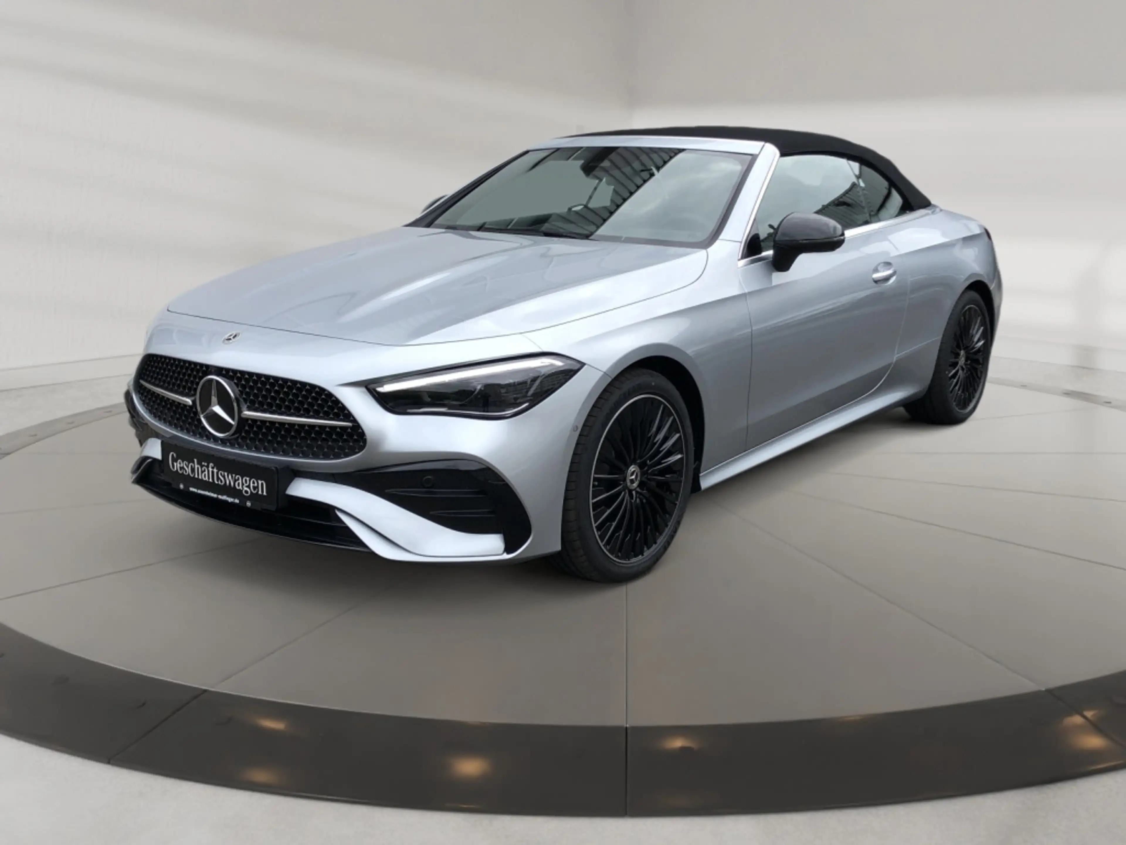 Mercedes-Benz CLE 220 d Cabrio AMG AMG+MBUX+Night+Wide+360+Cam — photo 2