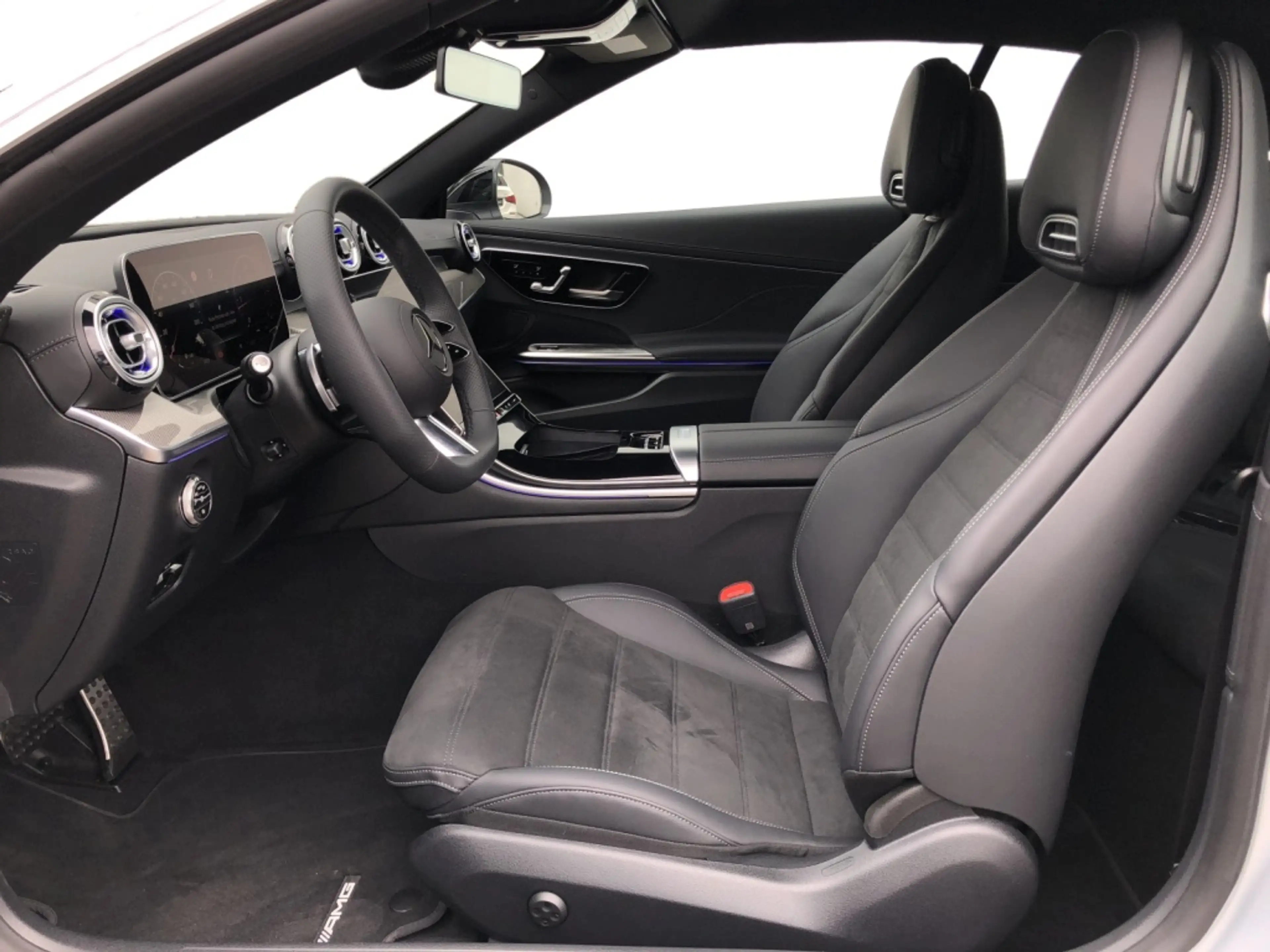 Mercedes-Benz CLE 220 d Cabrio AMG AMG+MBUX+Night+Wide+360+Cam — photo 8