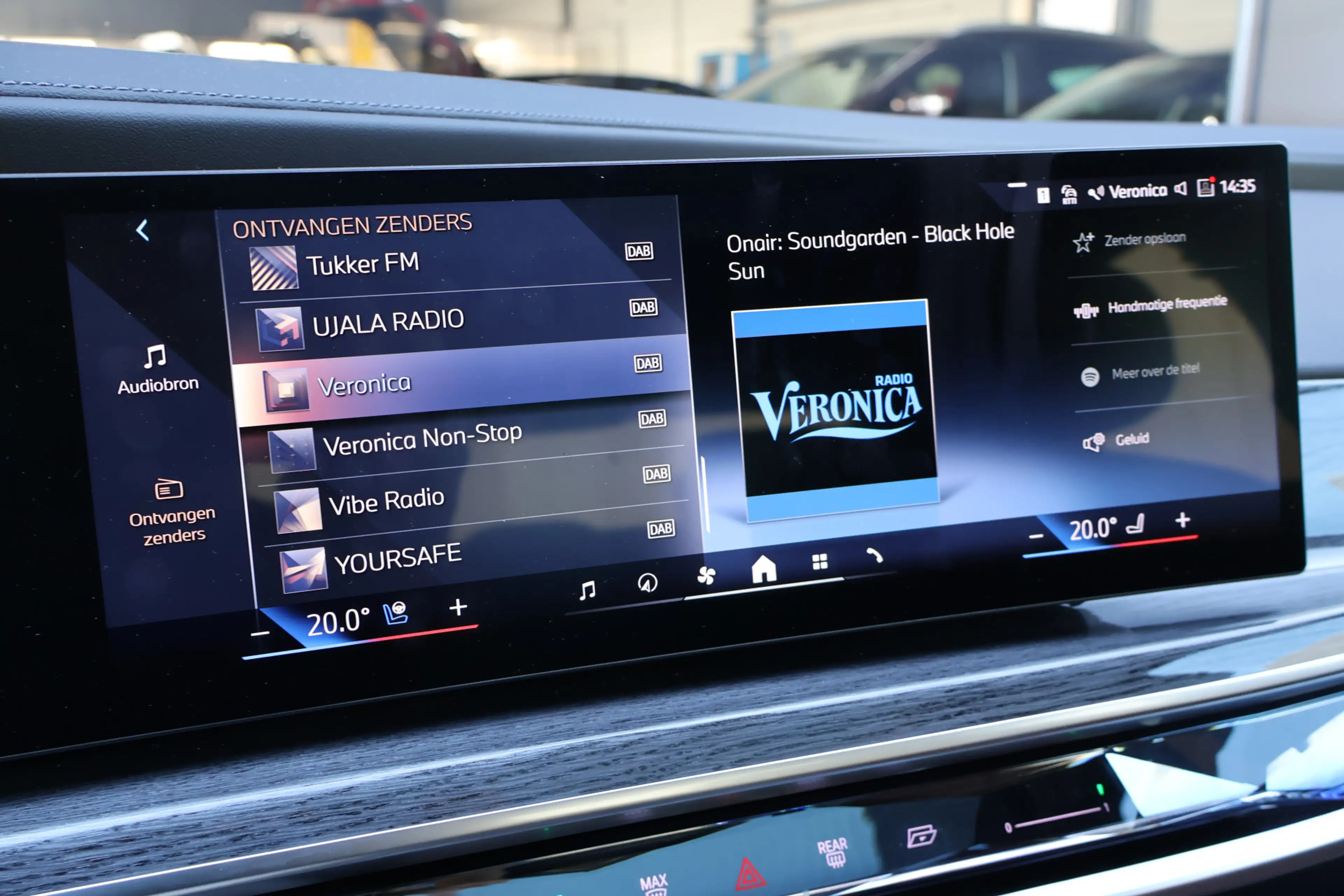 BMW 750 7 Serie 750e xDrive M Sport Automaat / Panoramadak — photo 15