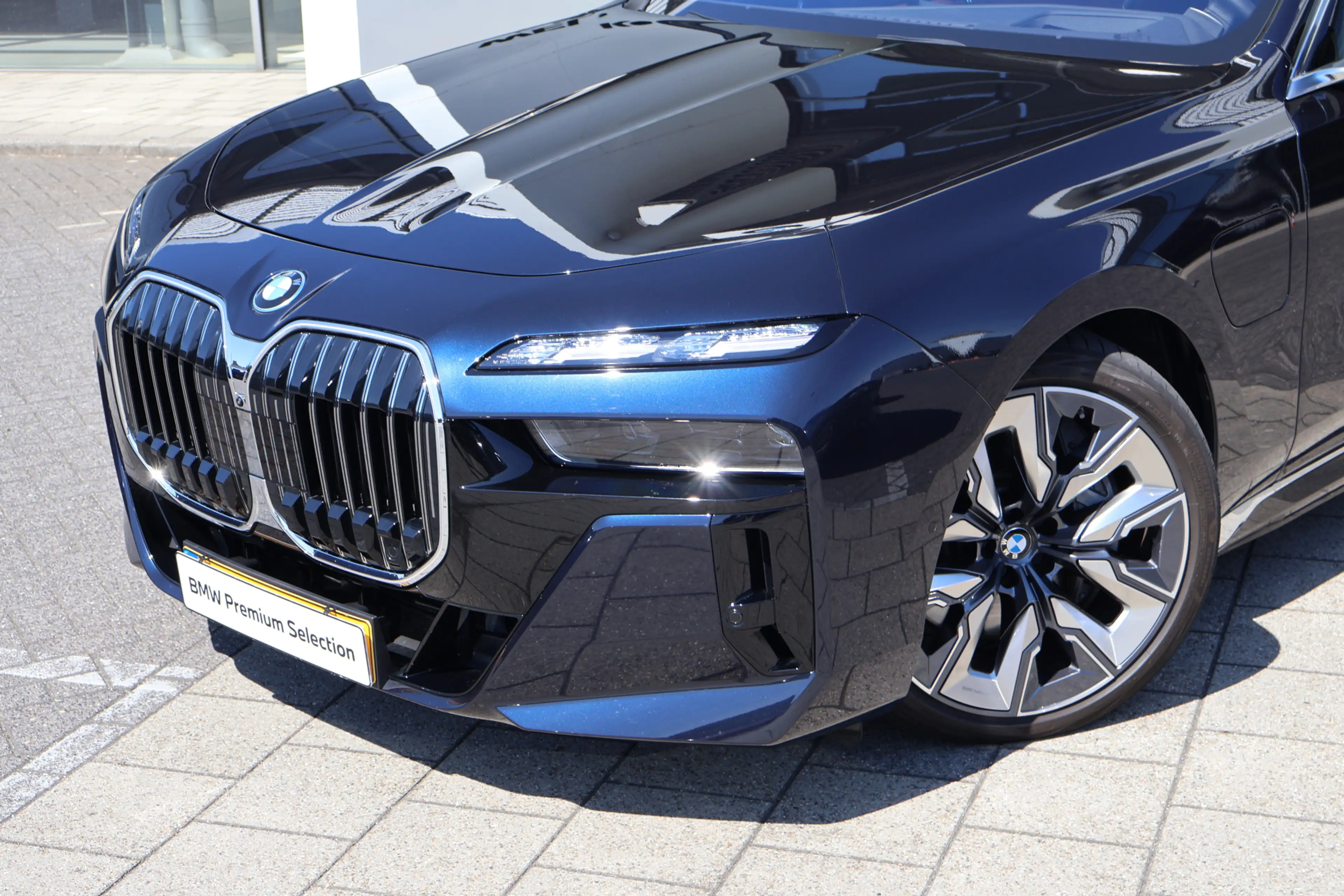 BMW 750 7 Serie 750e xDrive M Sport Automaat / Panoramadak — photo 2