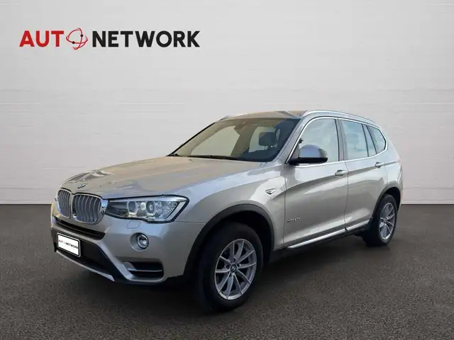 BMW X3 view 3