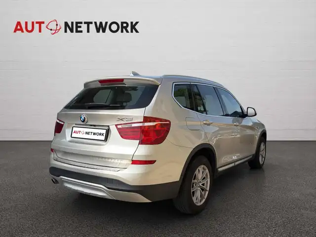 BMW X3 view 4