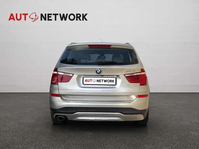 BMW X3 view 6