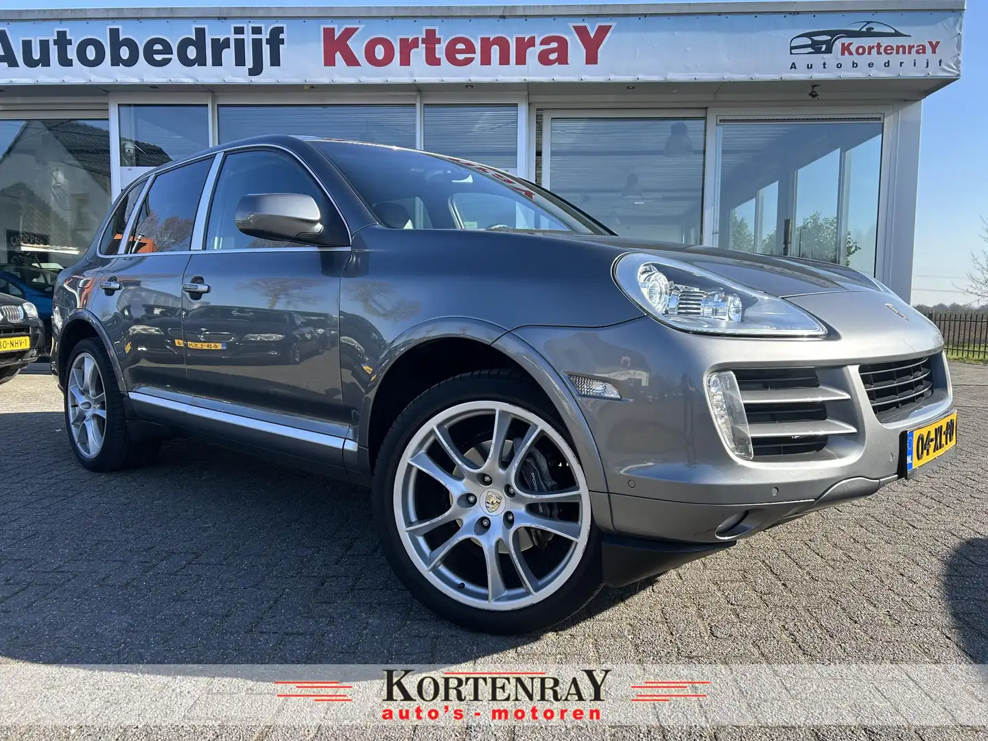 Porsche Cayenne 3.6 face lift/GTS/origineel NL/100% dealer onderho Grijs - 1