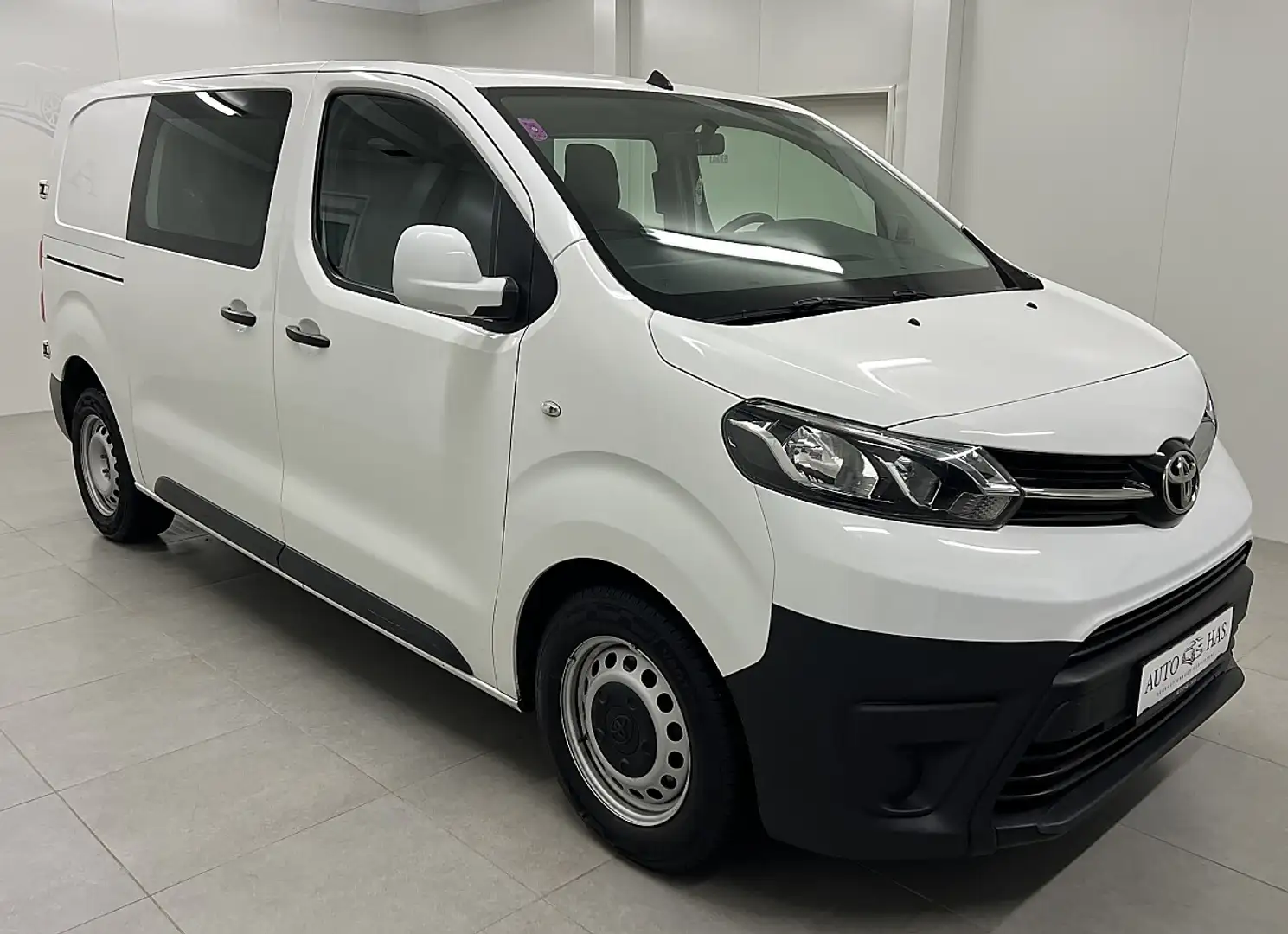 Toyota Proace Pro Ace Doppelkabine 2,0 D-4D 120 L1*Mwst.*AHK*... Weiß - 2
