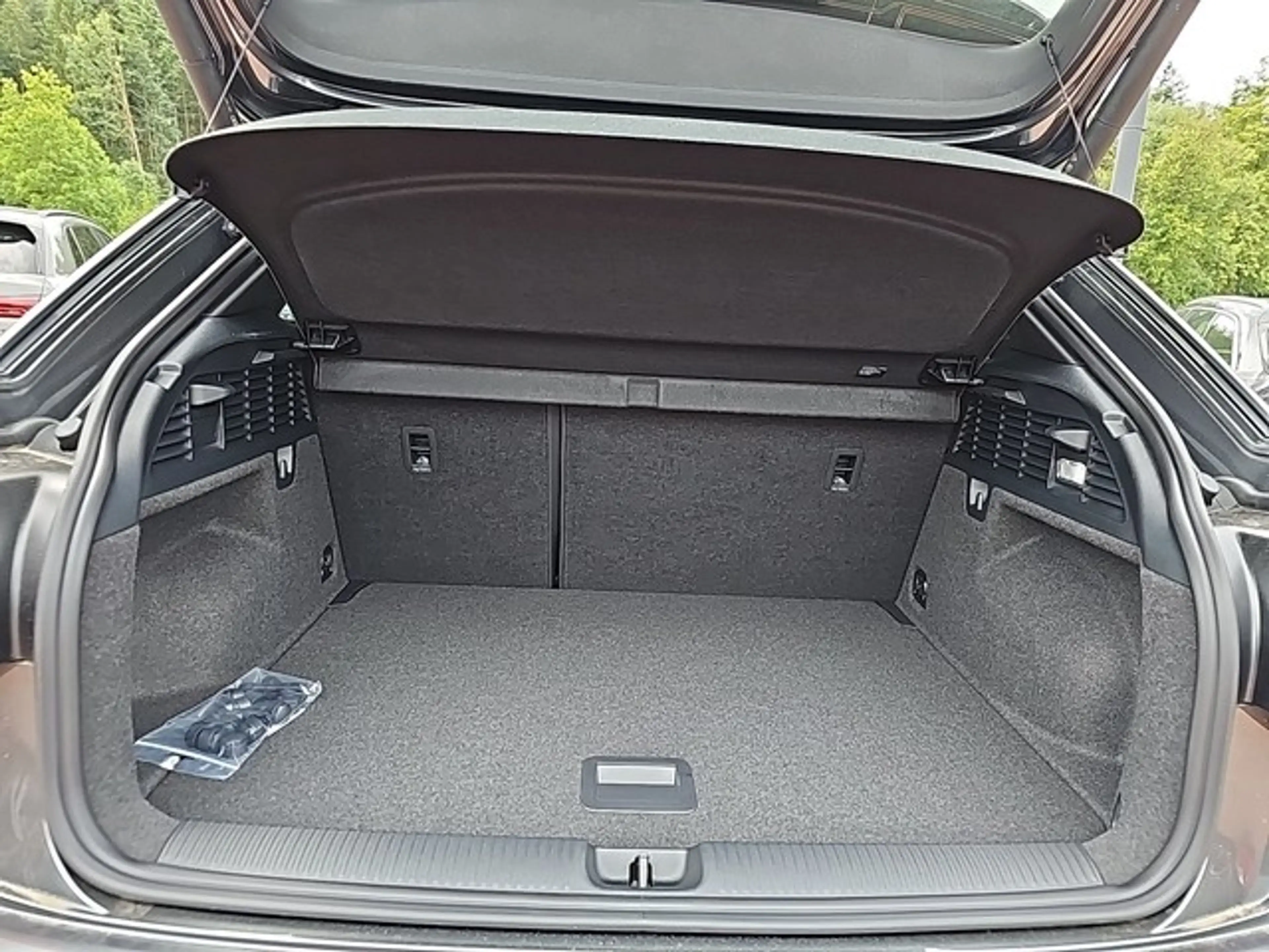 Audi Q2 35 TFSI S line S tronic AHK Matrix — photo 12