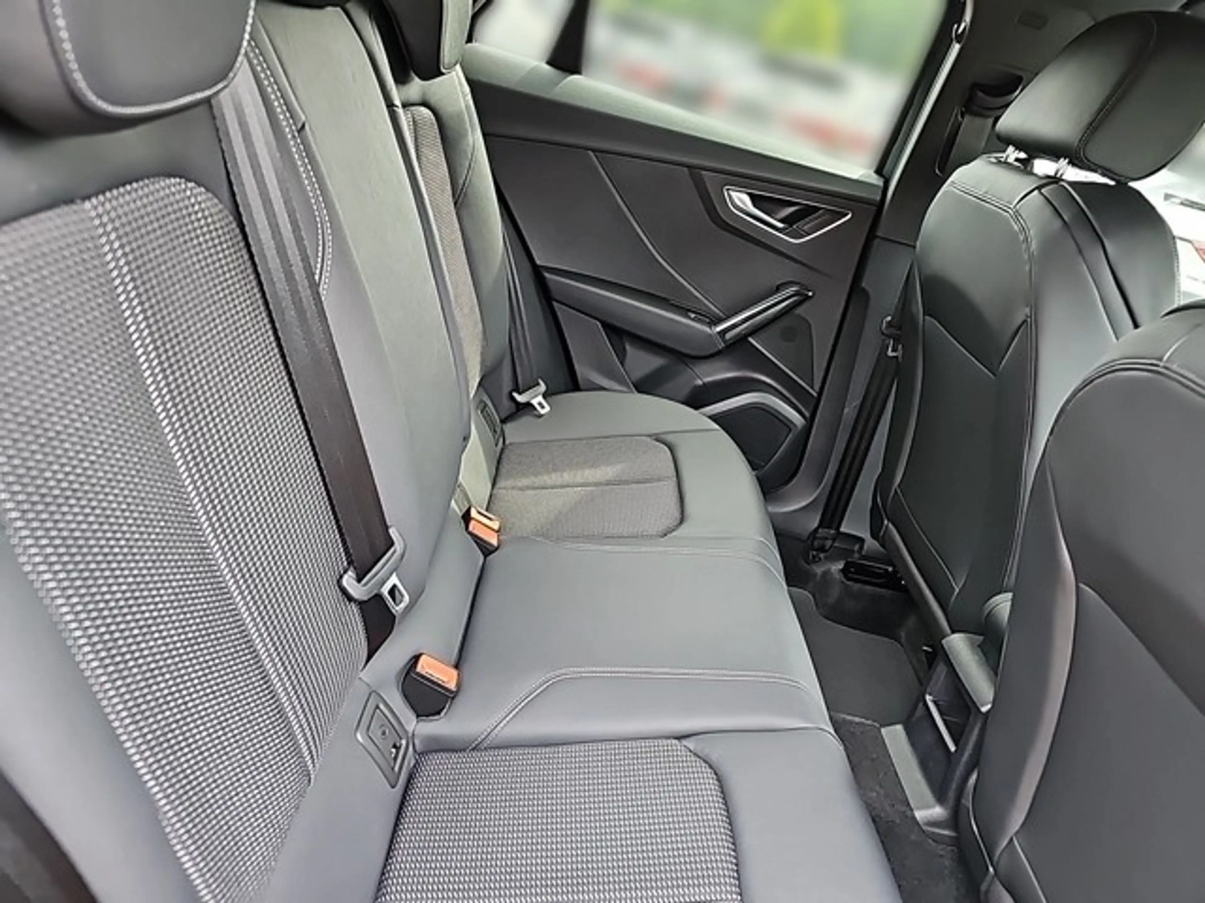 Audi Q2 35 TFSI S line S tronic AHK Matrix — photo 7
