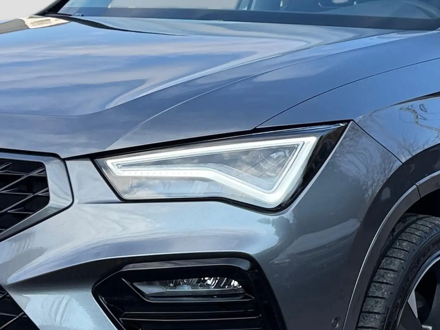 CUPRA Ateca 1.5 TSI ACT DSG NAVI ACC AHK LED Kamera Gris - 2