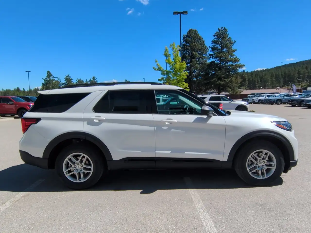 Ford Explorer снимка Ford Explorer
