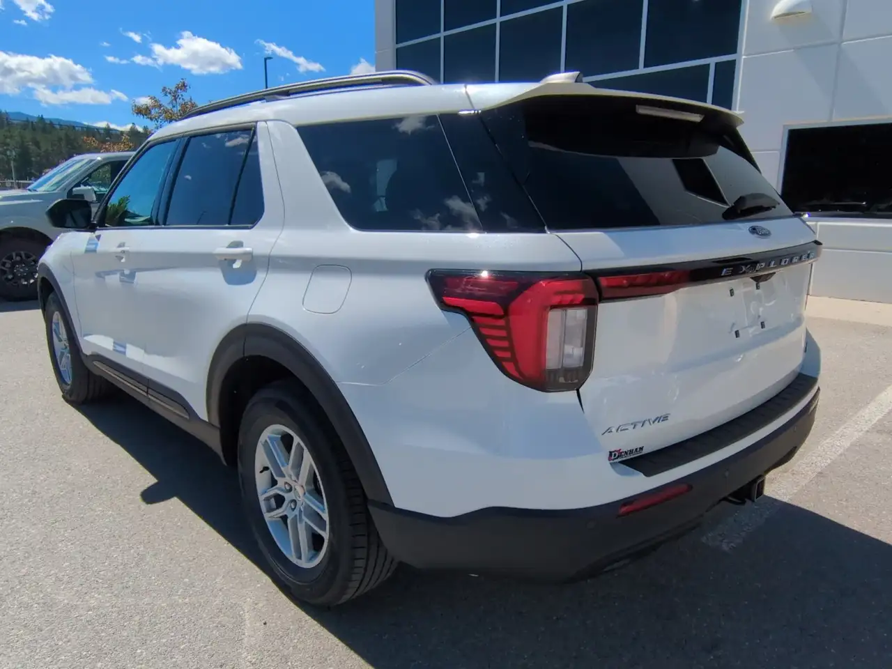 Ford Explorer снимка Ford Explorer
