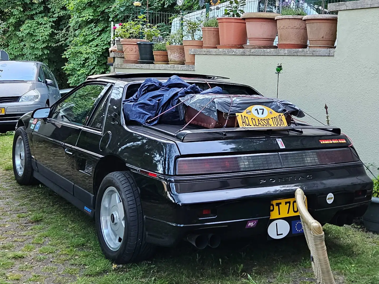 Pontiac Fiero V6 Noir - 2